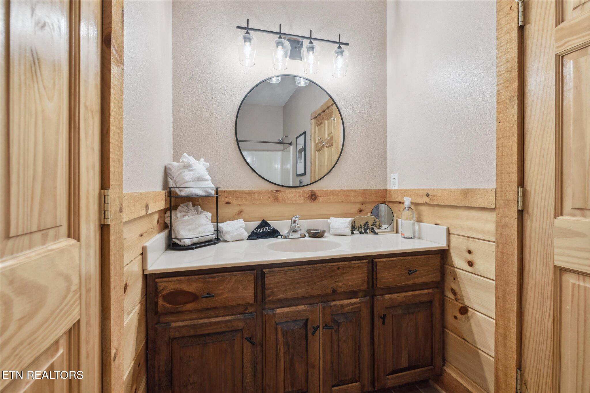 3206 Falling Leaf Way Pigeon Forge TN 37863