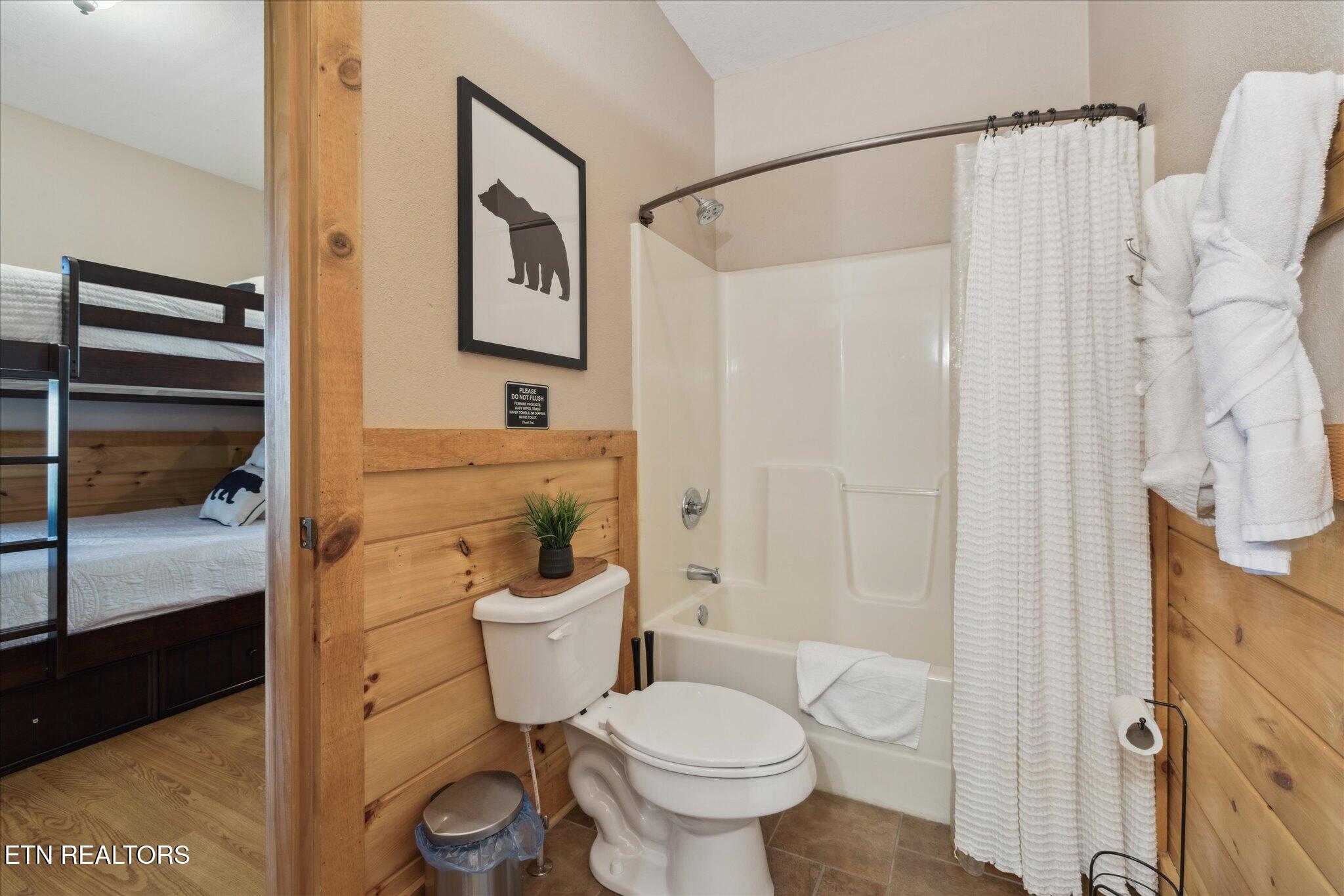3206 Falling Leaf Way Pigeon Forge TN 37863