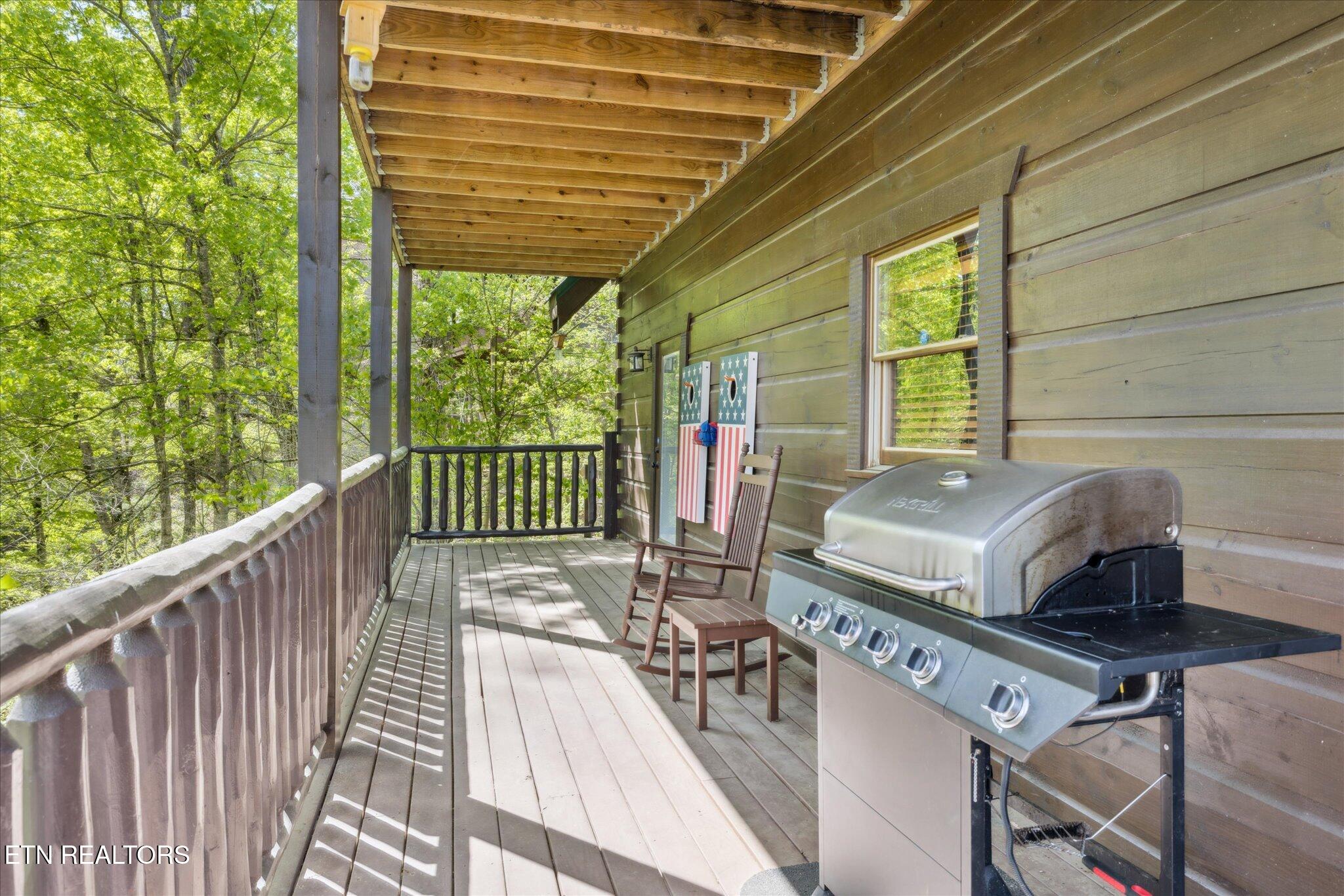 3206 Falling Leaf Way Pigeon Forge TN 37863