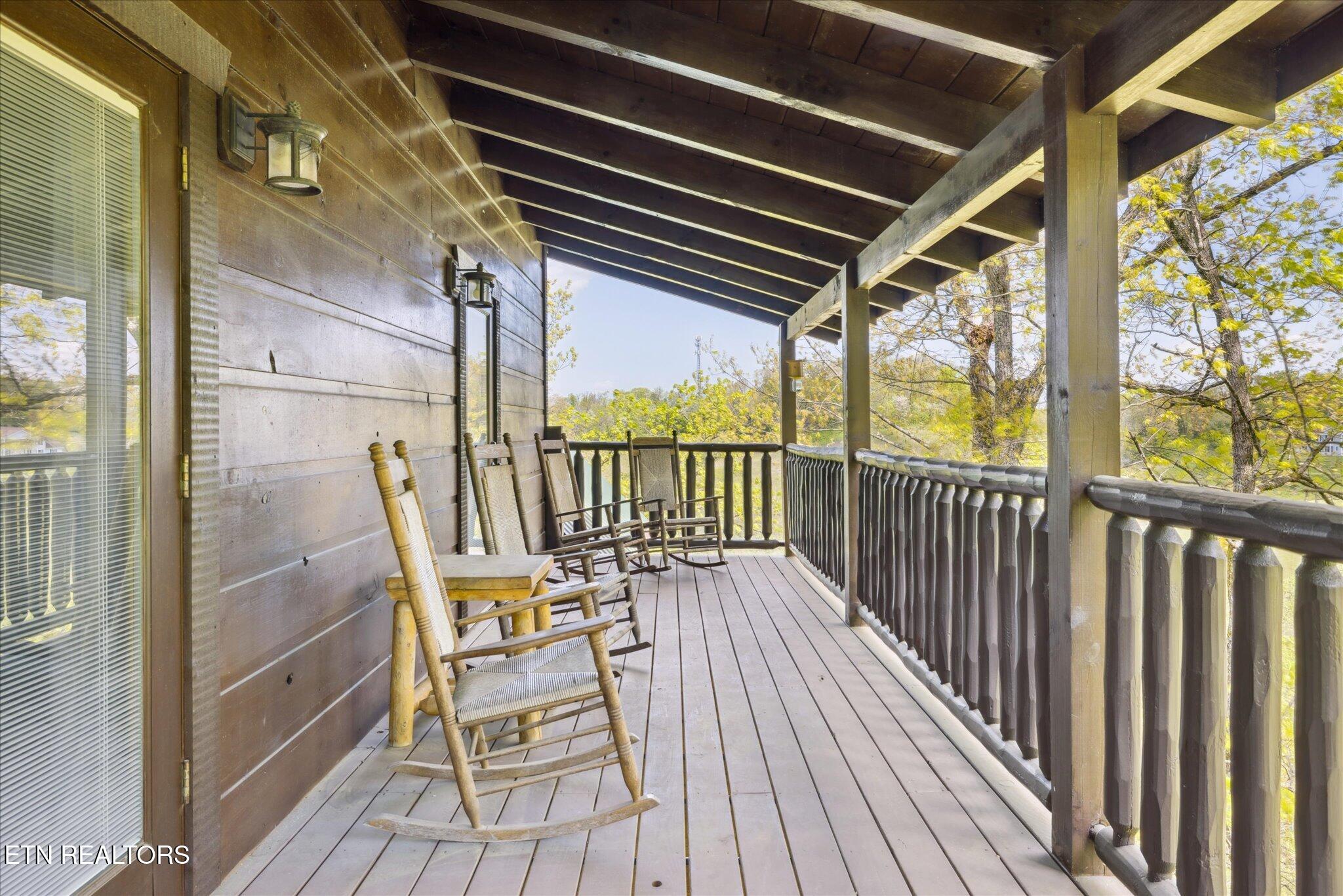 3206 Falling Leaf Way Pigeon Forge TN 37863