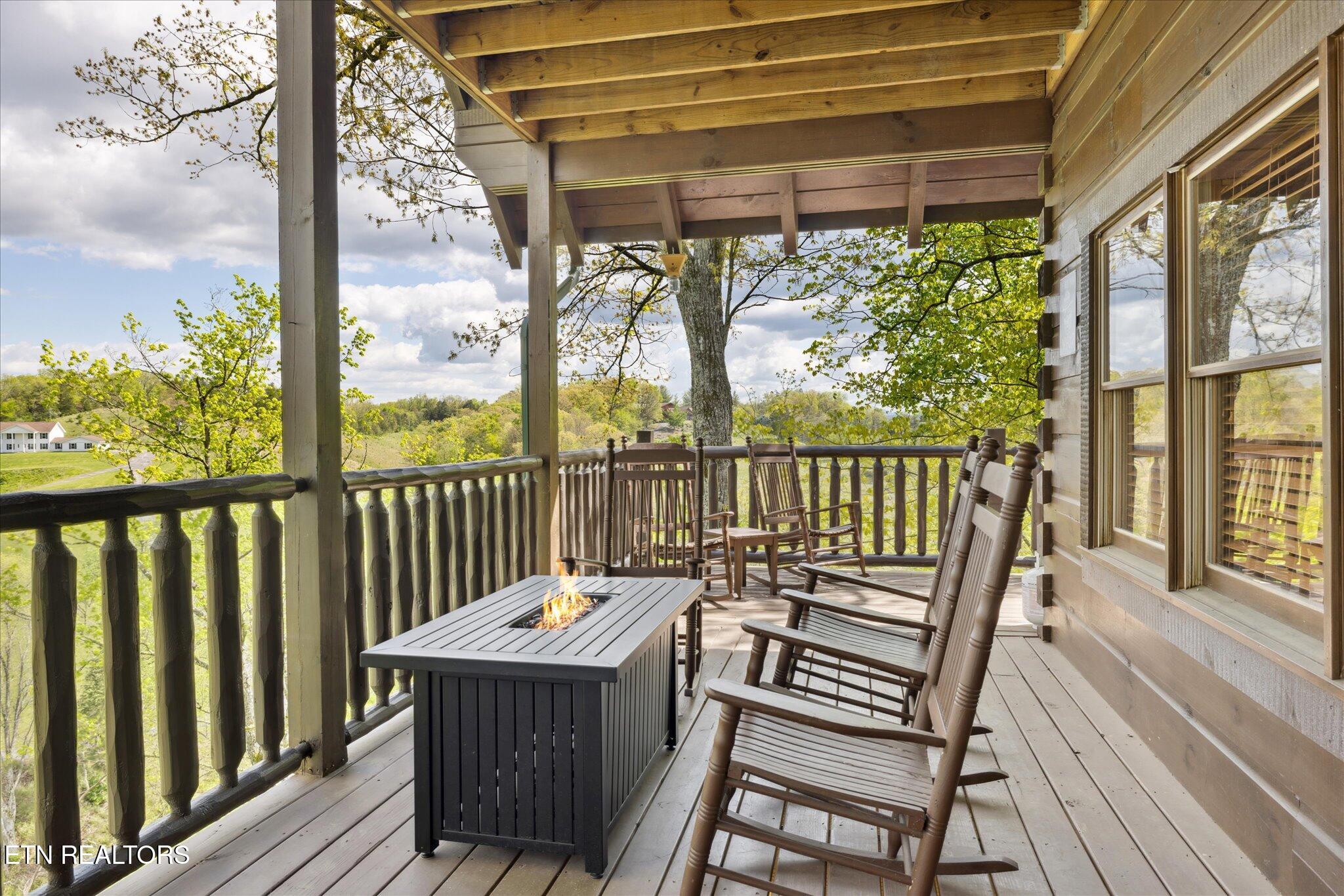 3206 Falling Leaf Way Pigeon Forge TN 37863