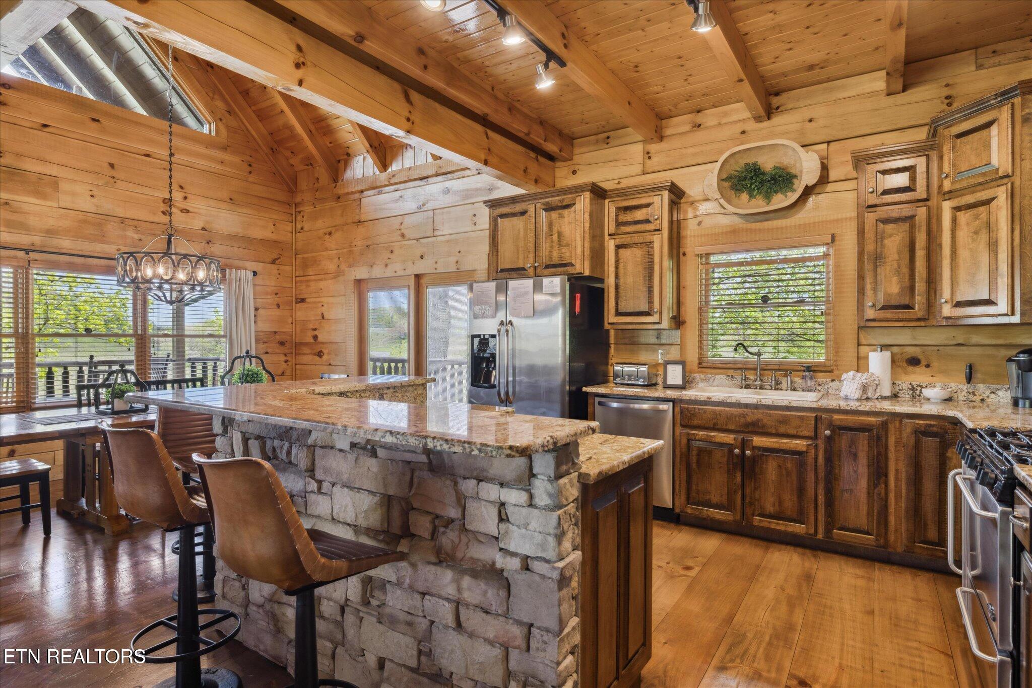 3206 Falling Leaf Way Pigeon Forge TN 37863