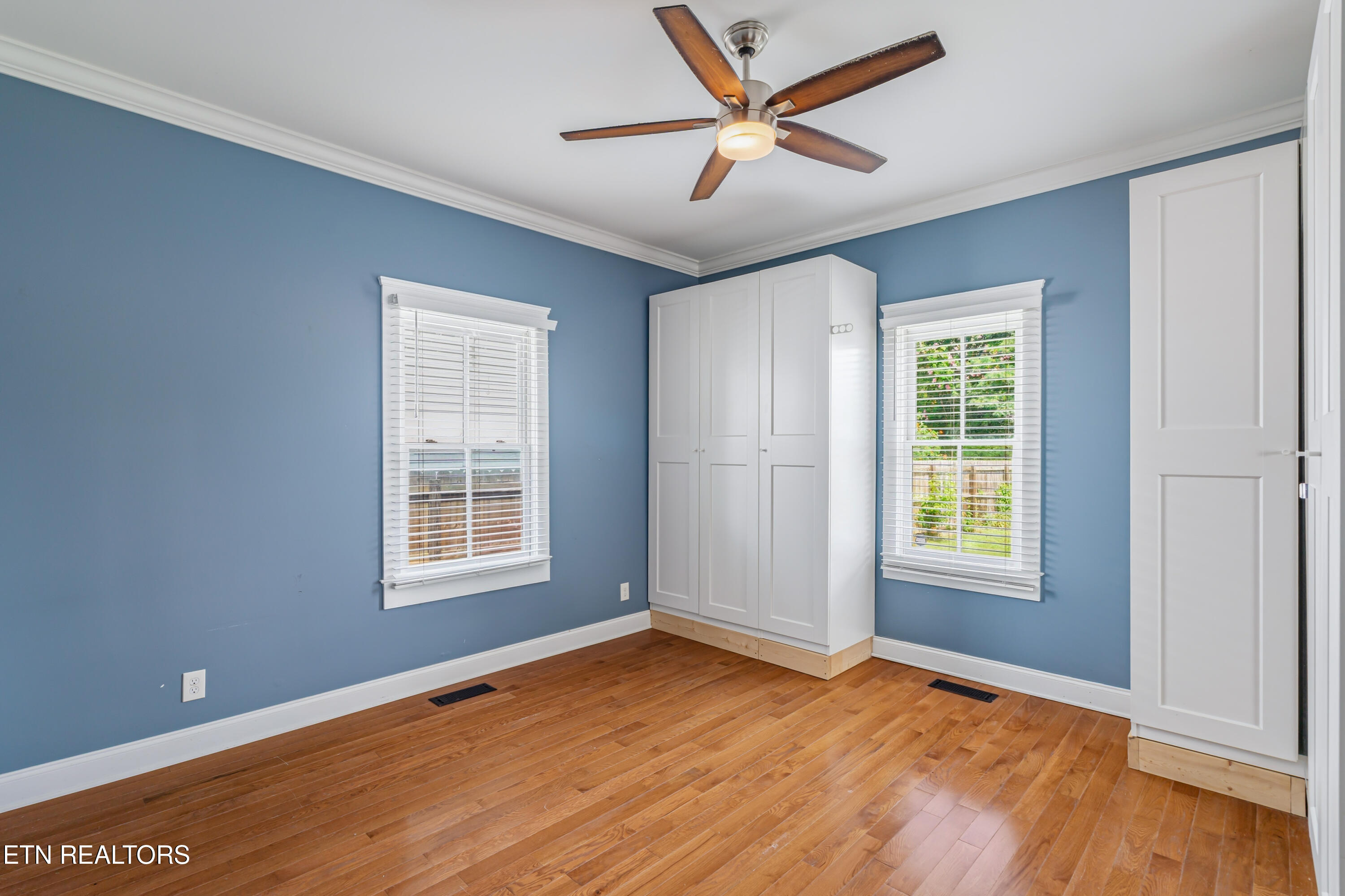 217 Leonard Place Knoxville TN 37917