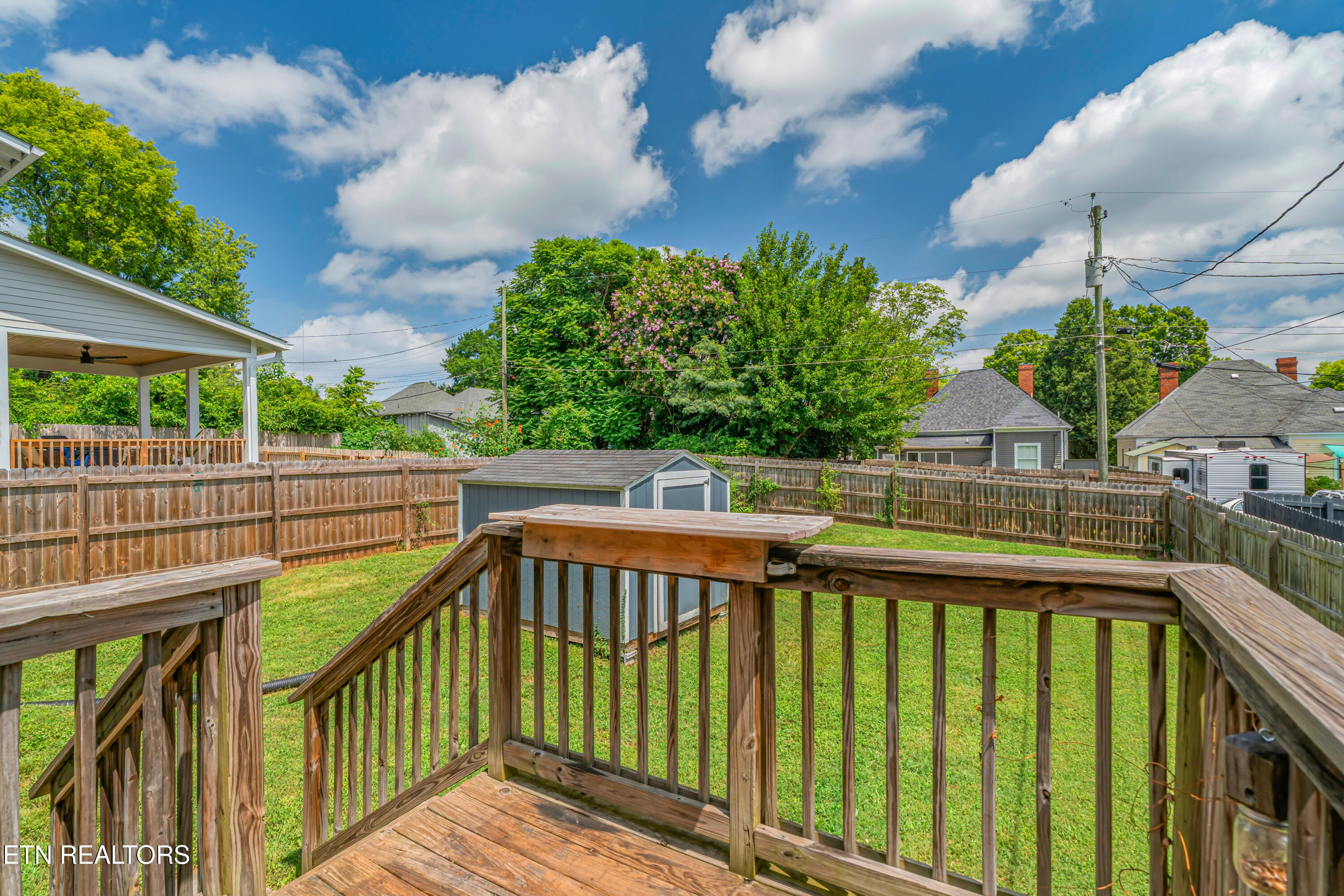 217 Leonard Place Knoxville TN 37917