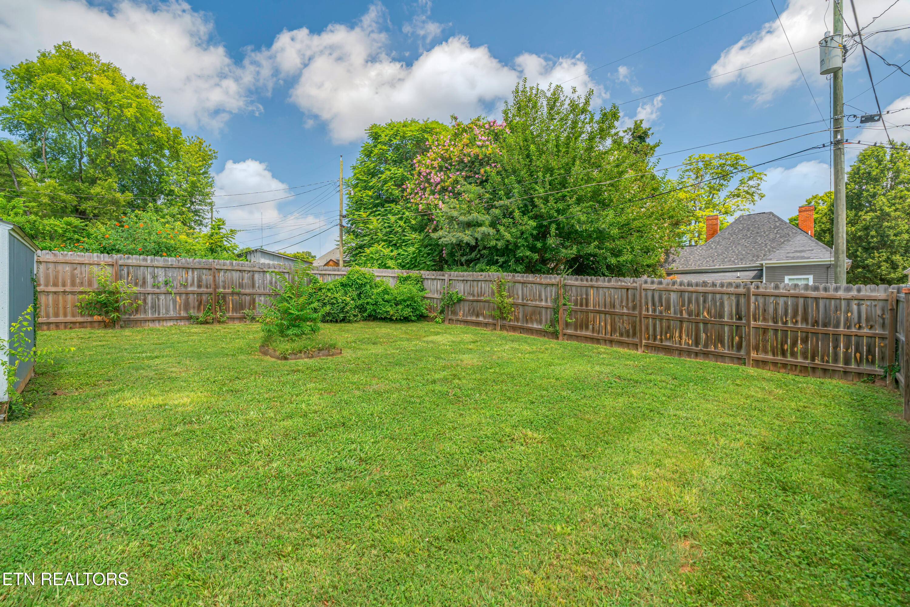 217 Leonard Place Knoxville TN 37917