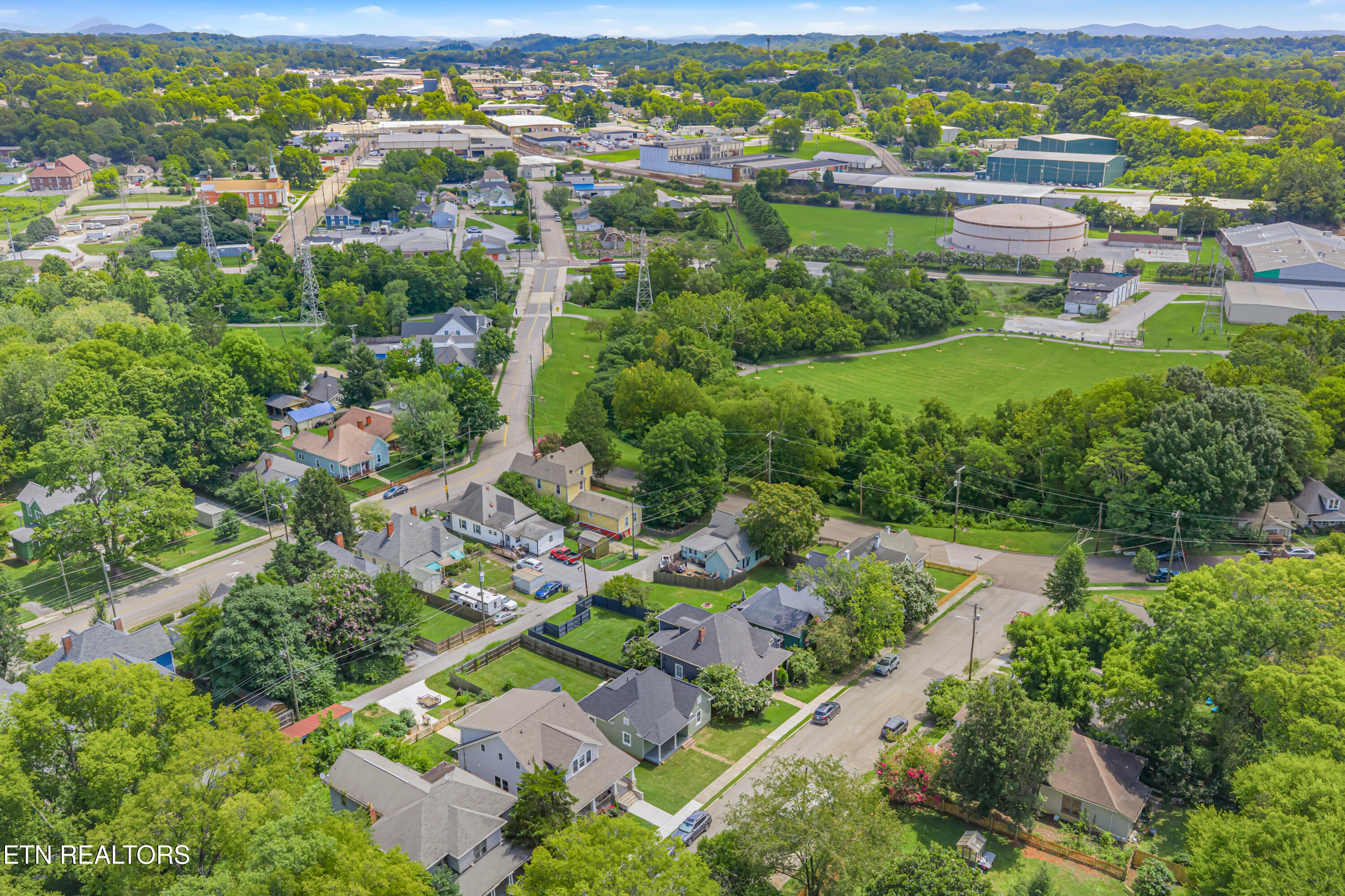217 Leonard Place Knoxville TN 37917