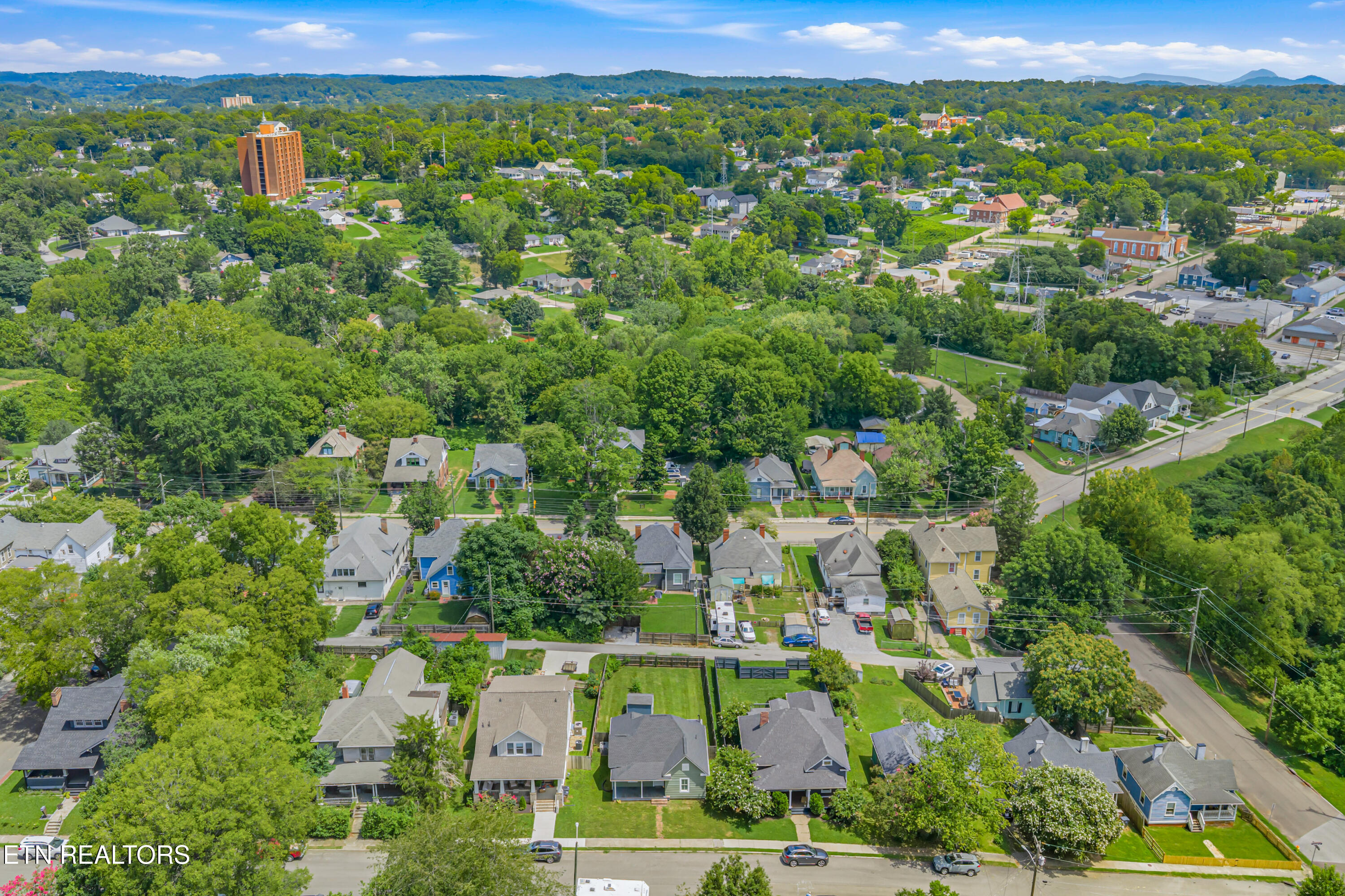 217 Leonard Place Knoxville TN 37917
