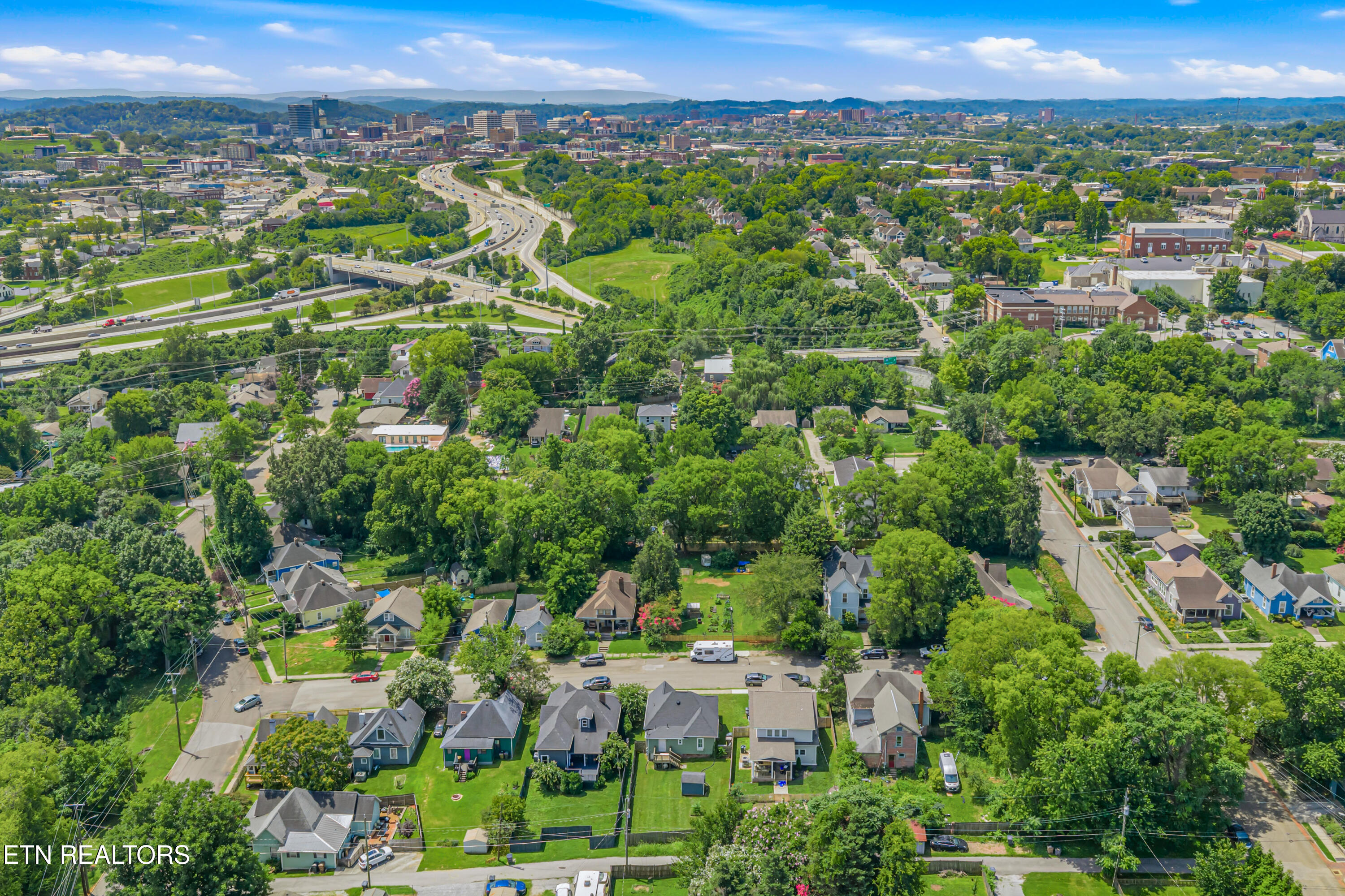 217 Leonard Place Knoxville TN 37917