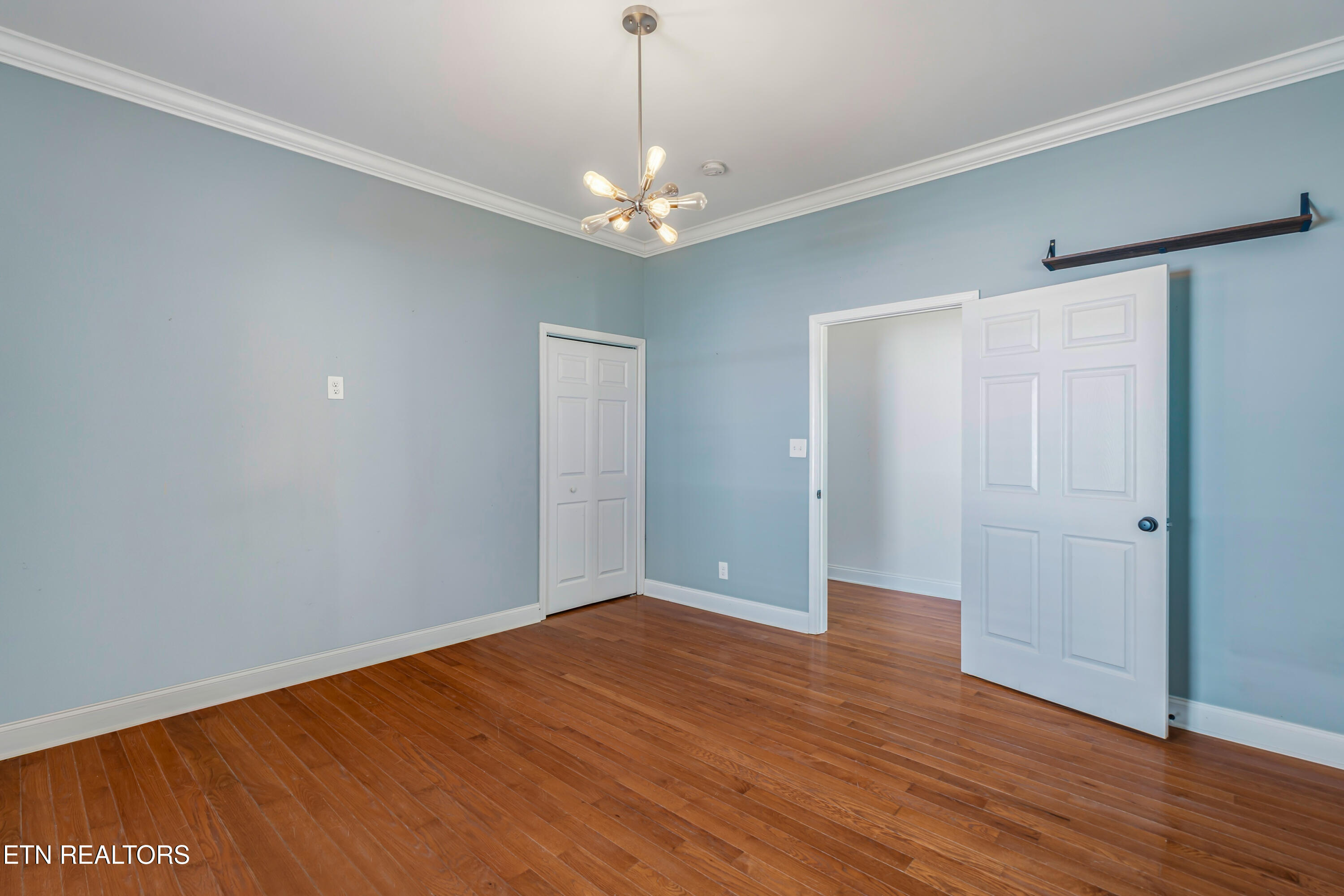 217 Leonard Place Knoxville TN 37917