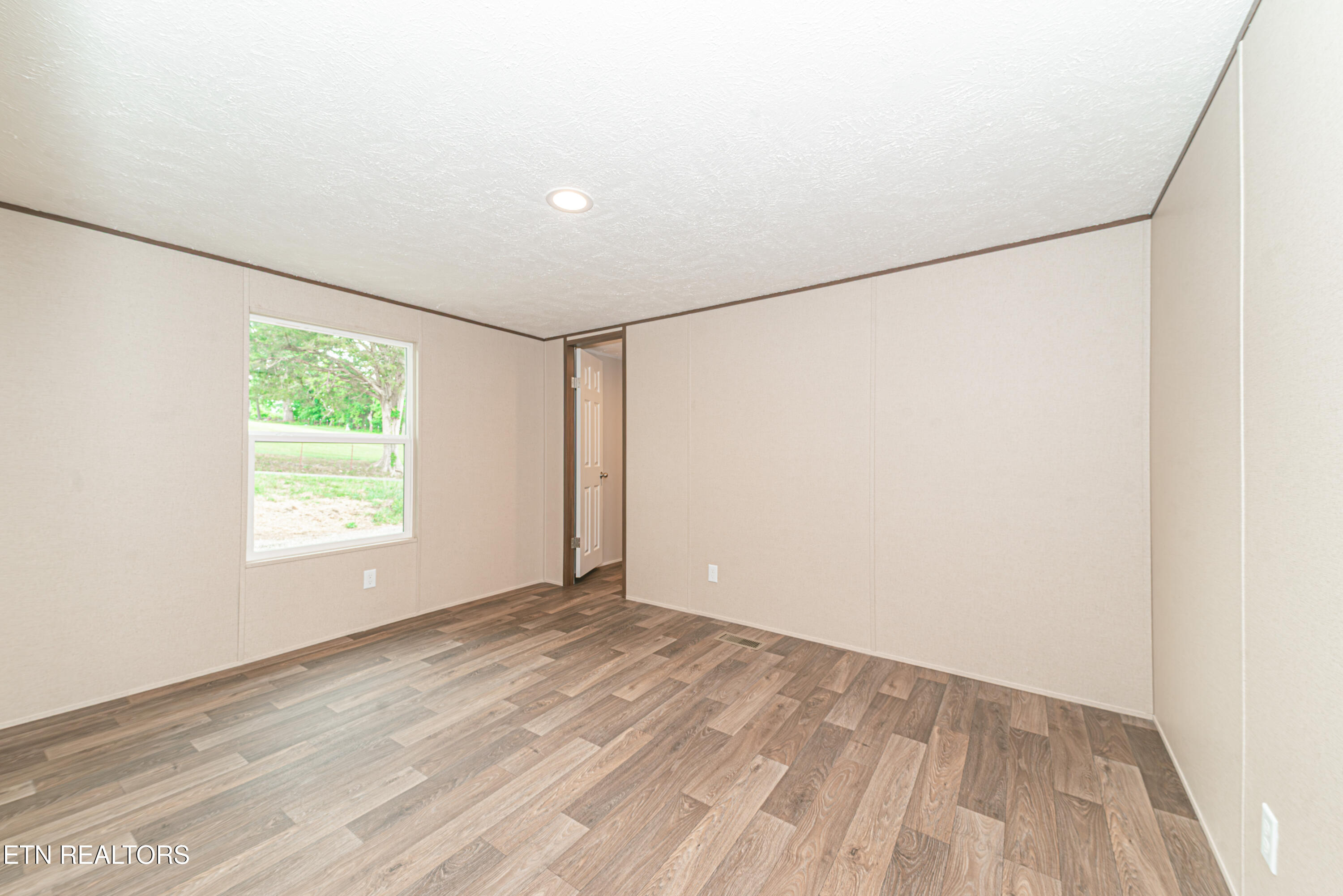204 Hillside Drive Lafollette TN 37766