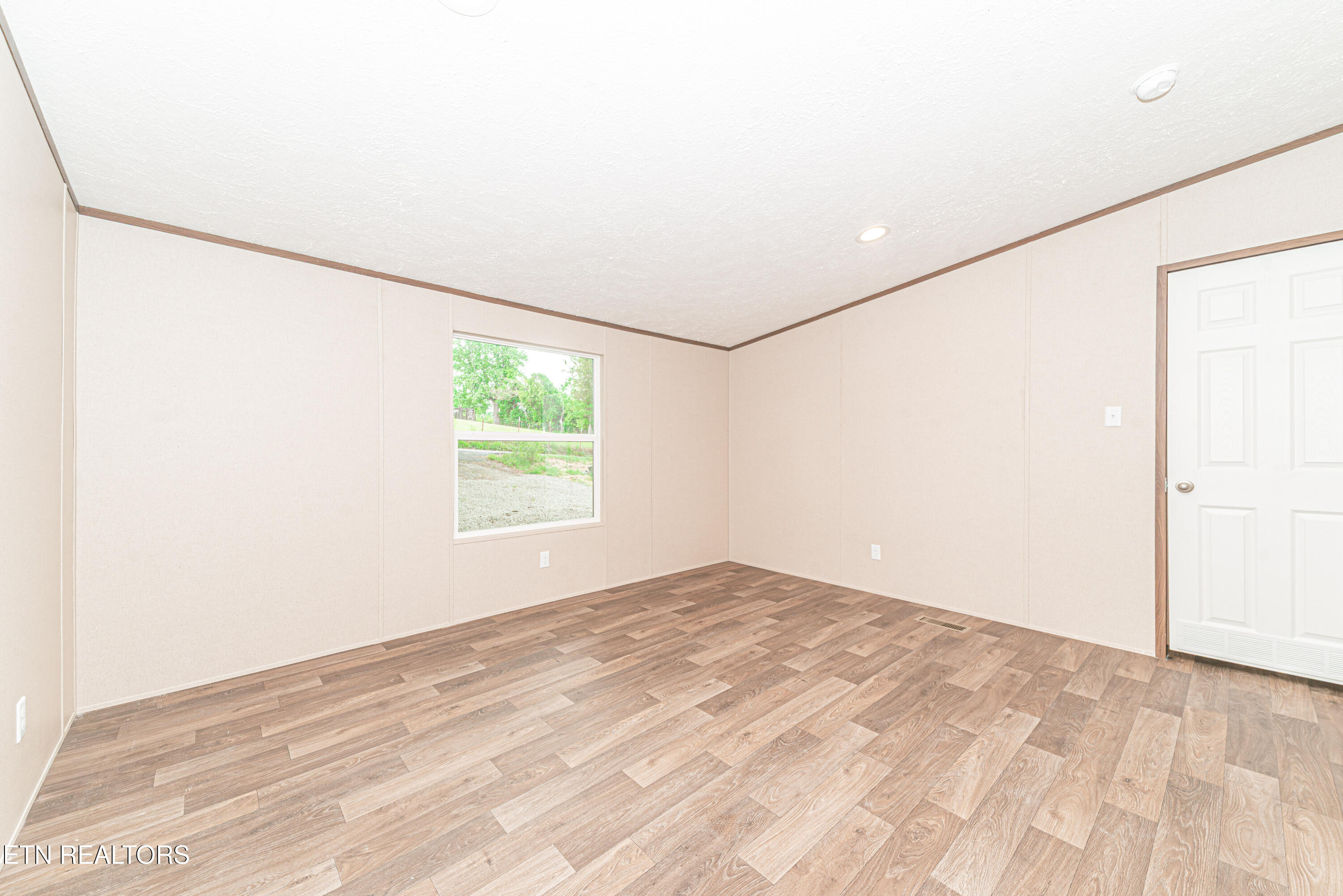 204 Hillside Drive Lafollette TN 37766