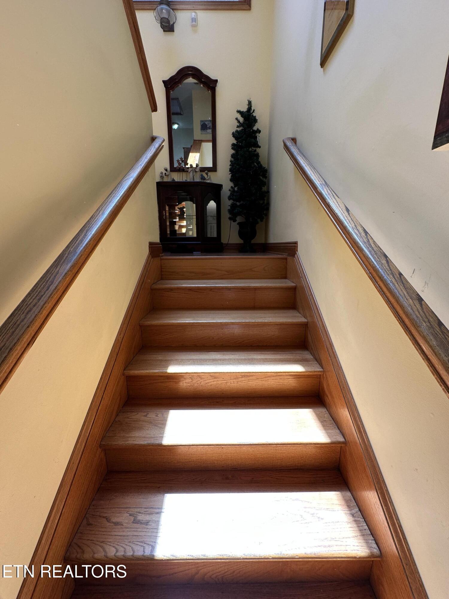 328 N Dark Hollow Road Andersonville TN 37705