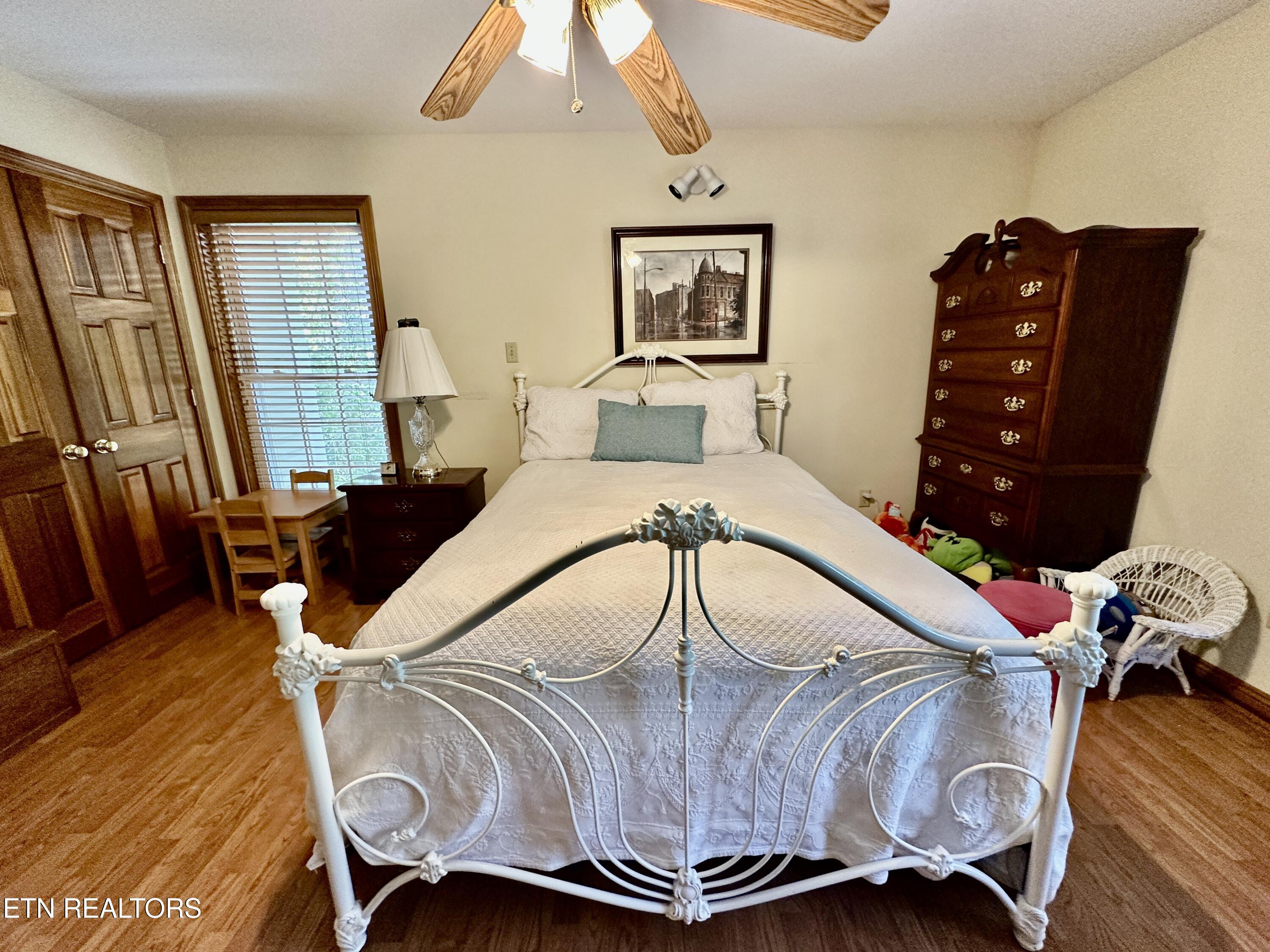 328 N Dark Hollow Road Andersonville TN 37705