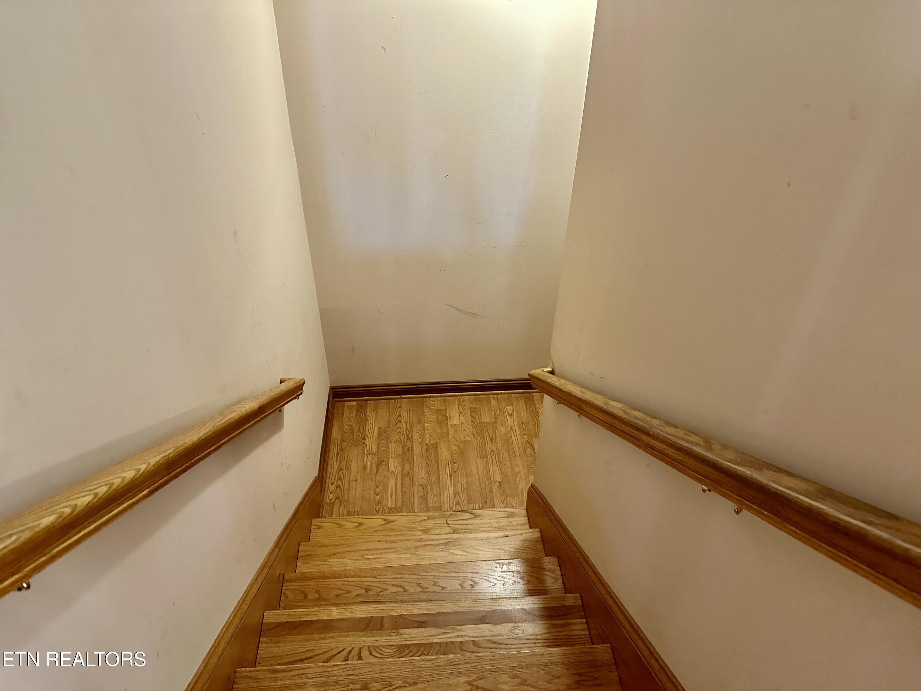 328 N Dark Hollow Road Andersonville TN 37705