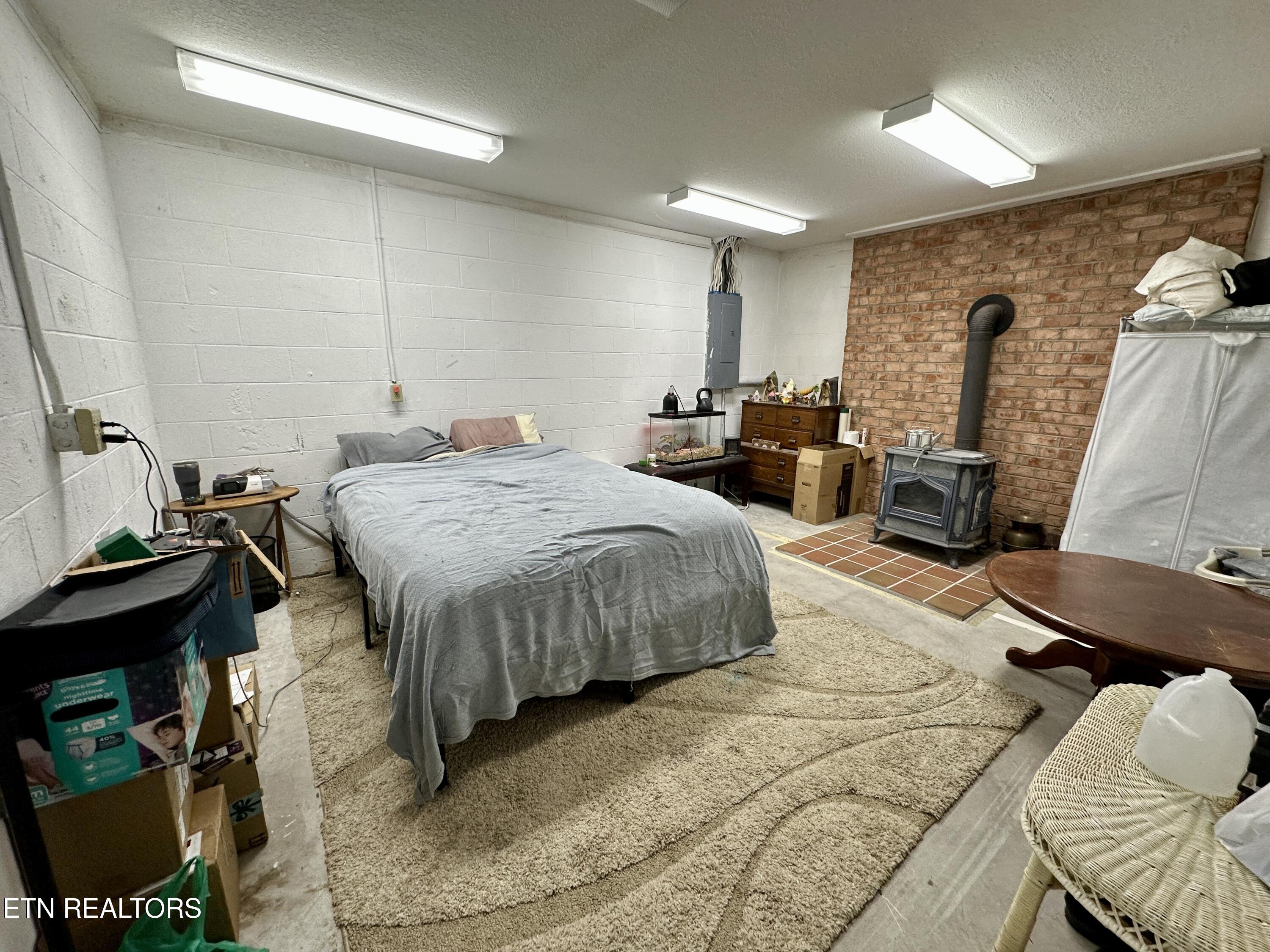 328 N Dark Hollow Road Andersonville TN 37705