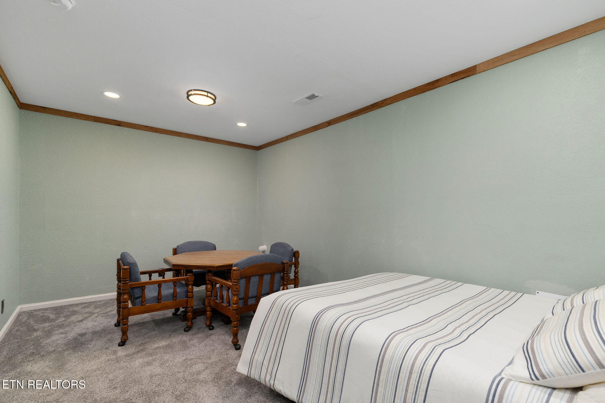 148 Chimney Rock Lane Lafollette TN 37729