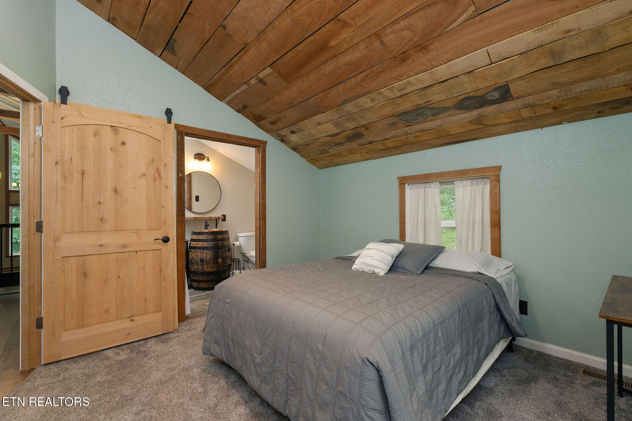 148 Chimney Rock Lane Lafollette TN 37729