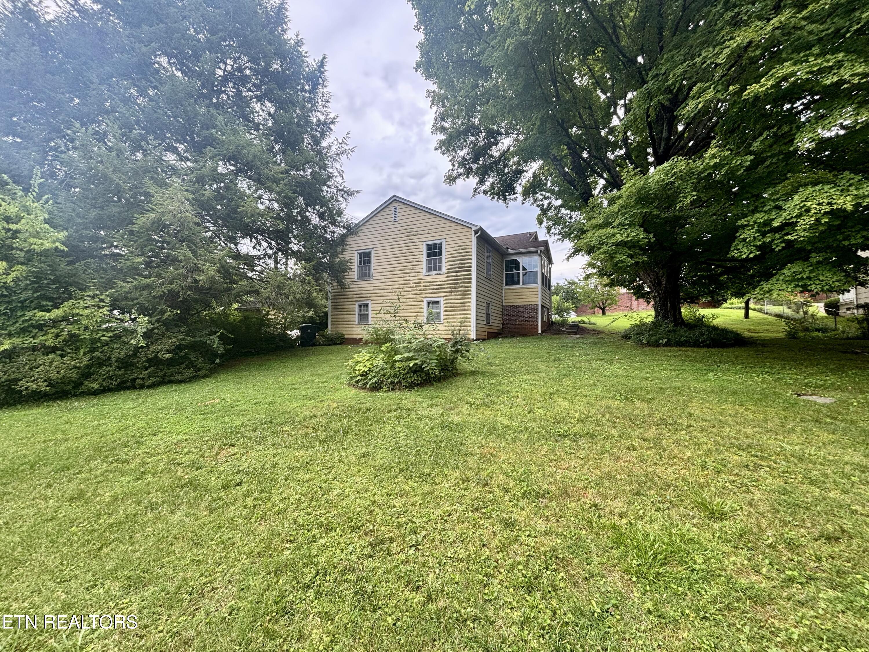 945 E Churchwell Avenue Knoxville TN 37917