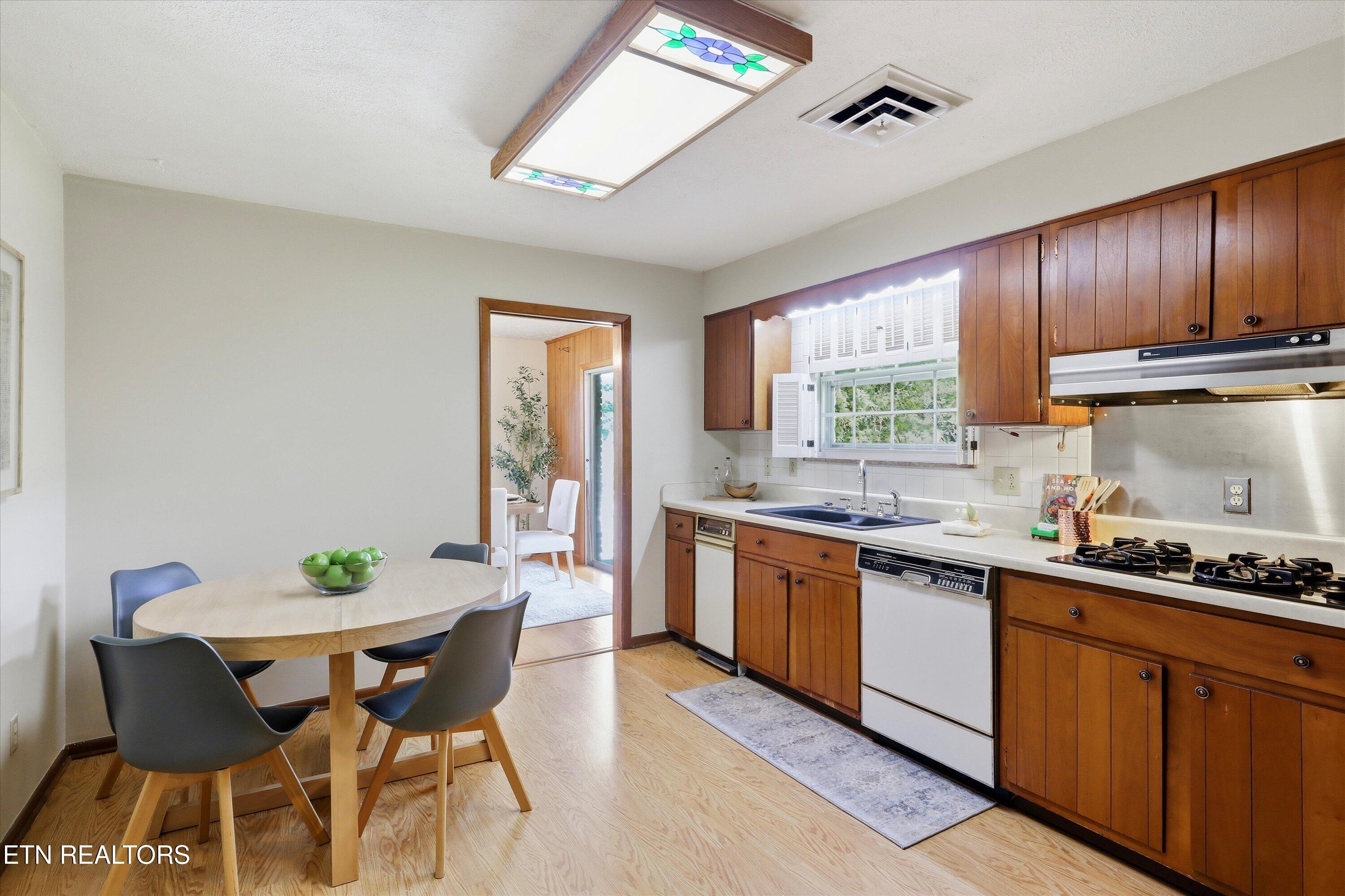 1809 River Shores Drive Knoxville TN 37914