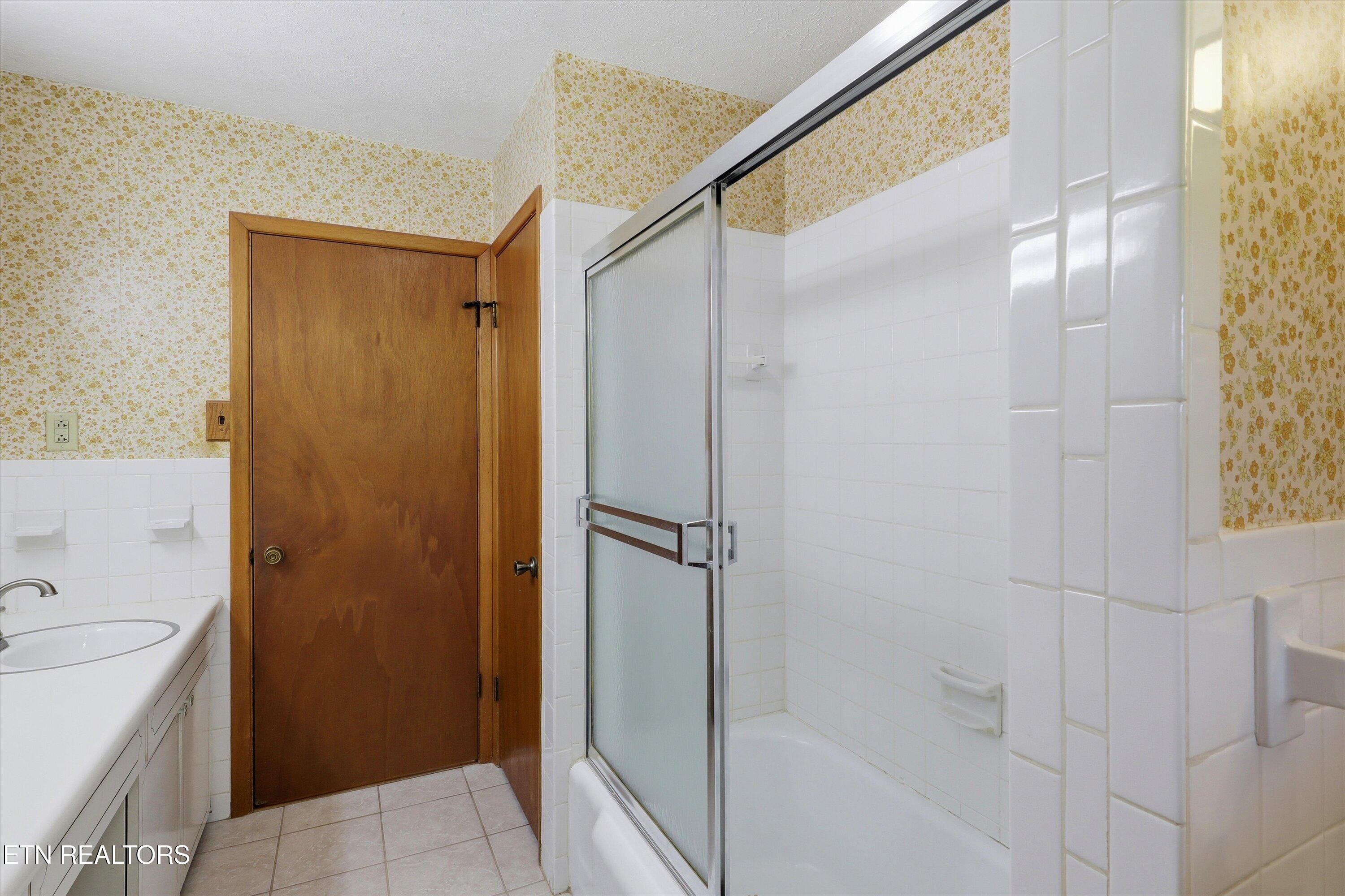 1809 River Shores Drive Knoxville TN 37914