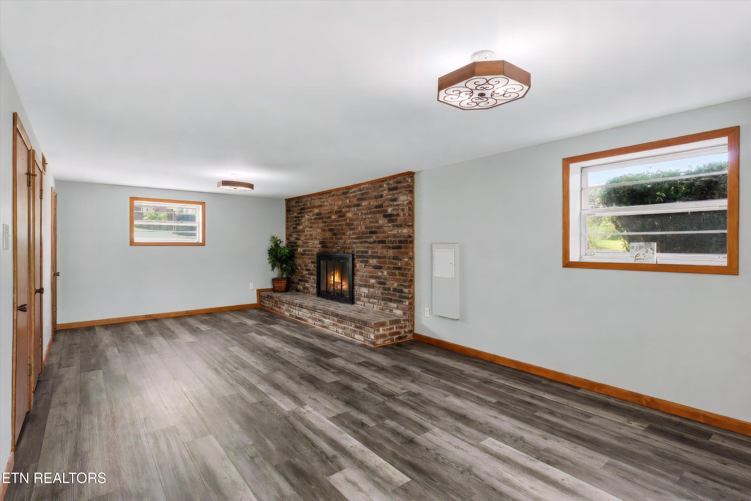 1809 River Shores Drive Knoxville TN 37914