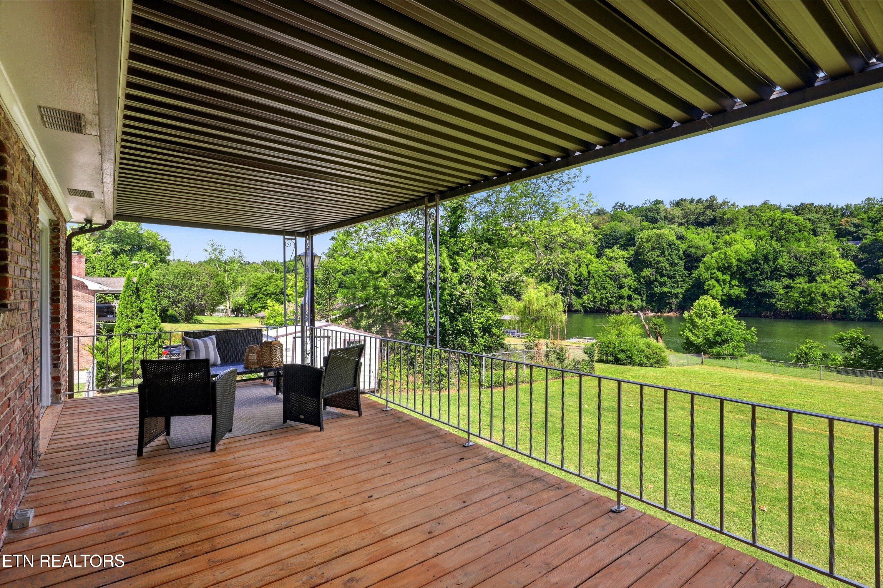 1809 River Shores Drive Knoxville TN 37914