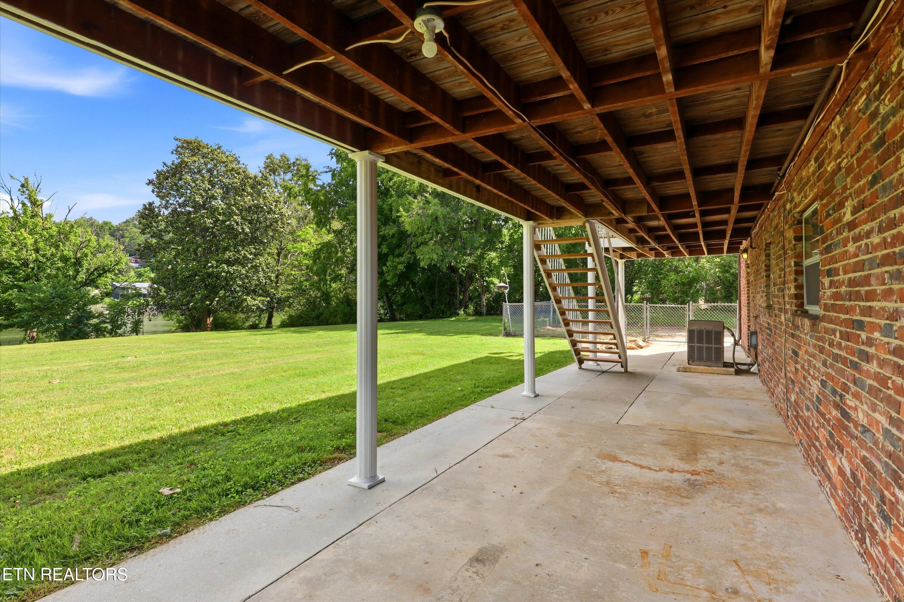 1809 River Shores Drive Knoxville TN 37914