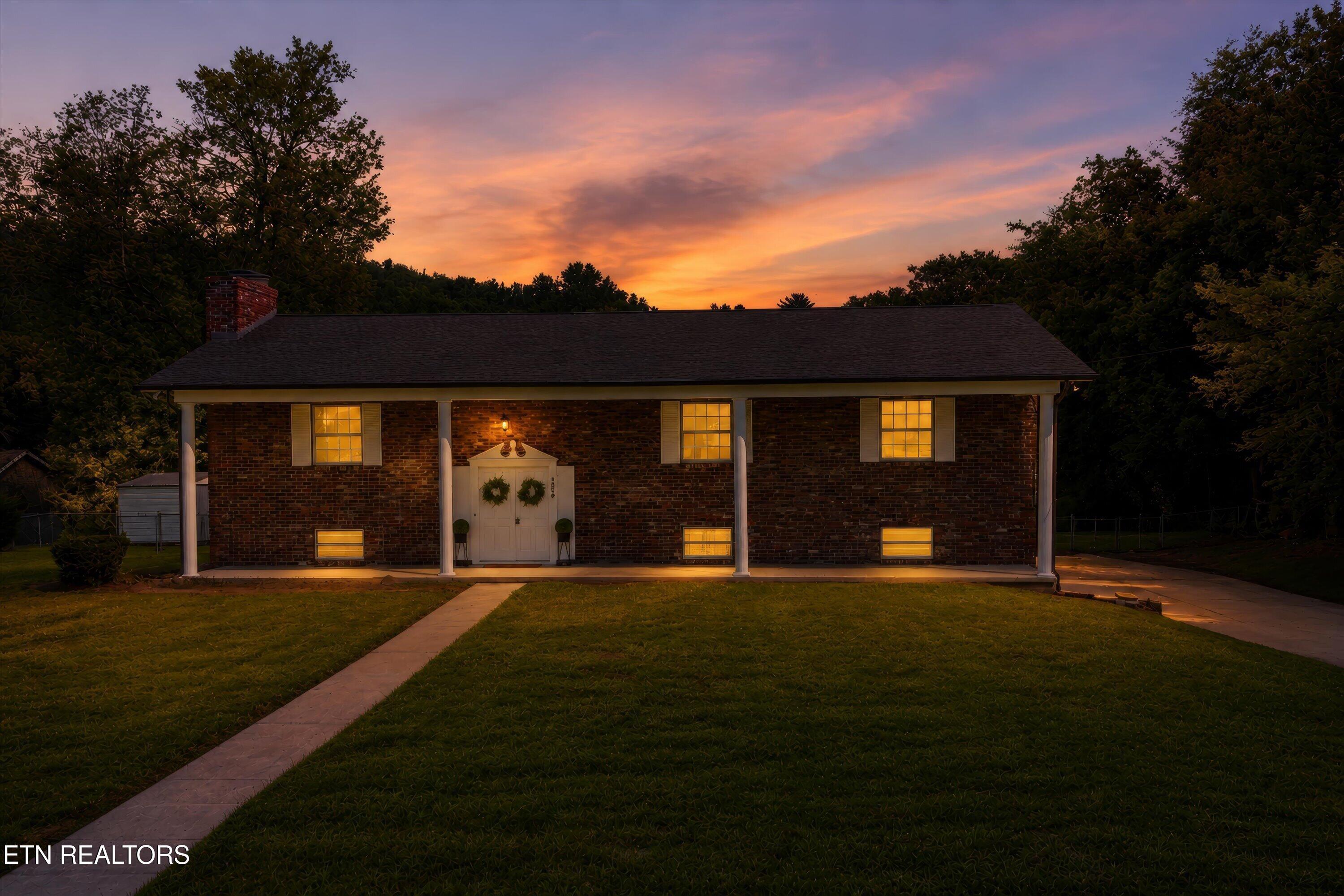 1809 River Shores Drive Knoxville TN 37914