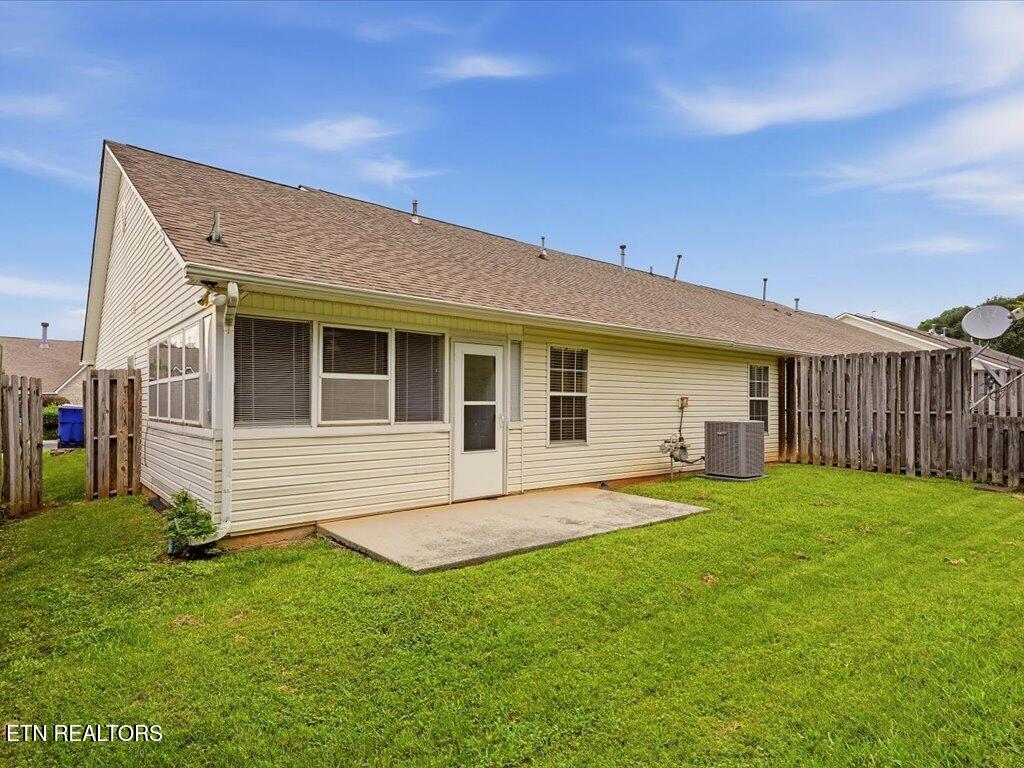 10026 Bellflower Way Knoxville TN 37932