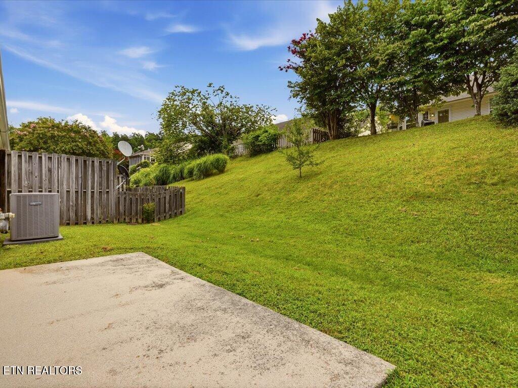 10026 Bellflower Way Knoxville TN 37932