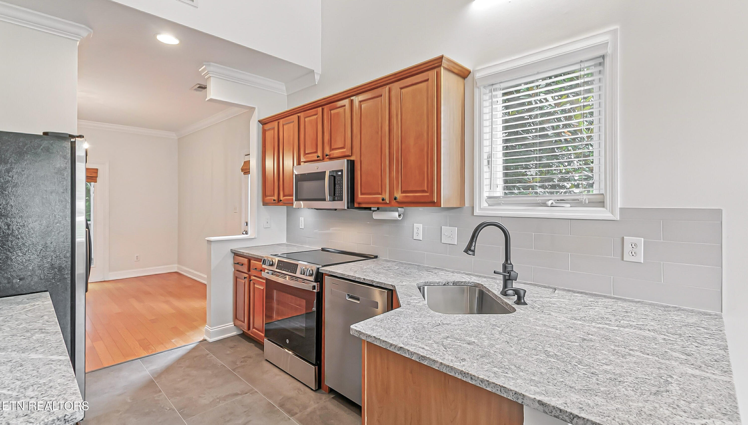 933 Gothic Manor Way Knoxville TN 37923