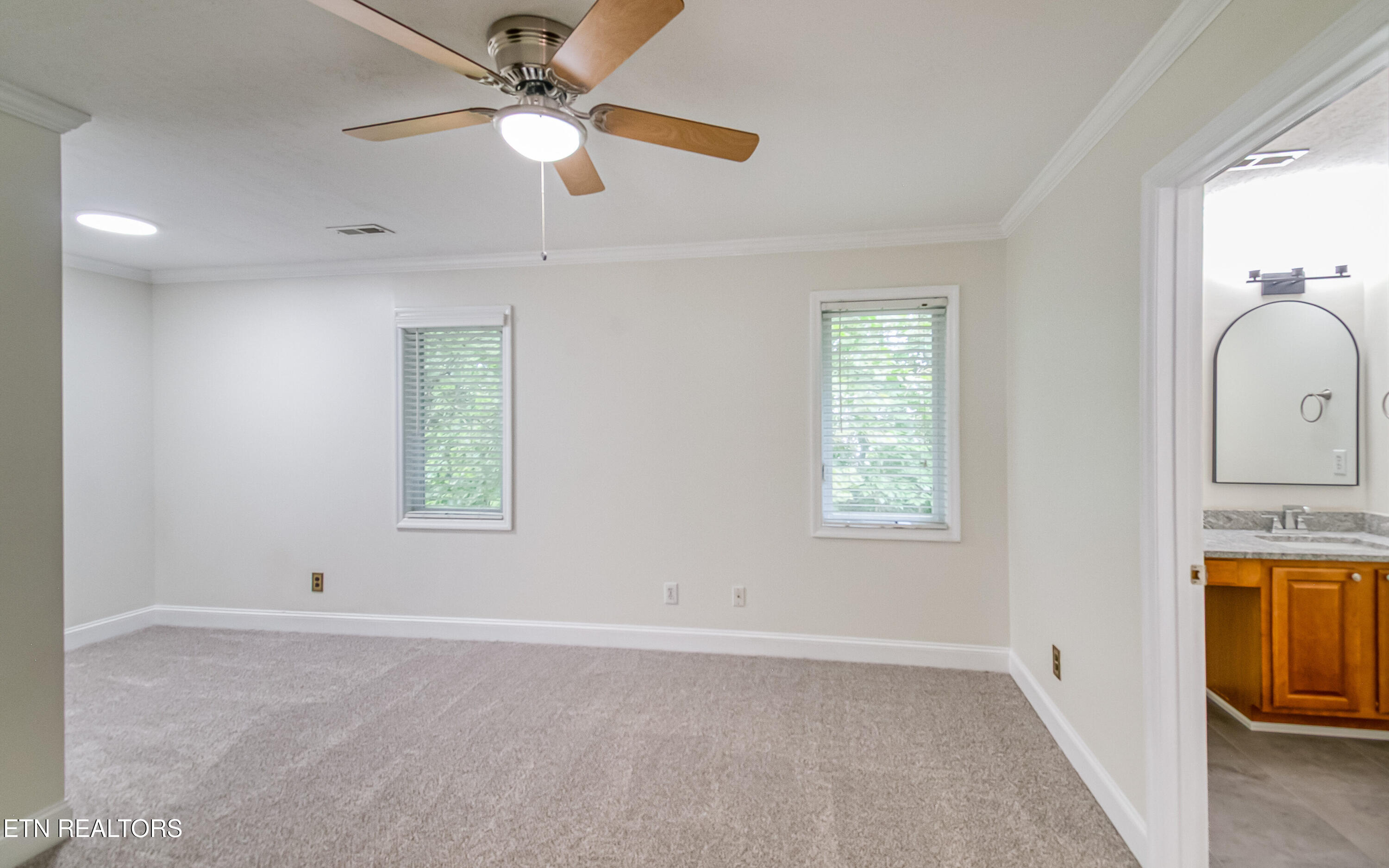 933 Gothic Manor Way Knoxville TN 37923