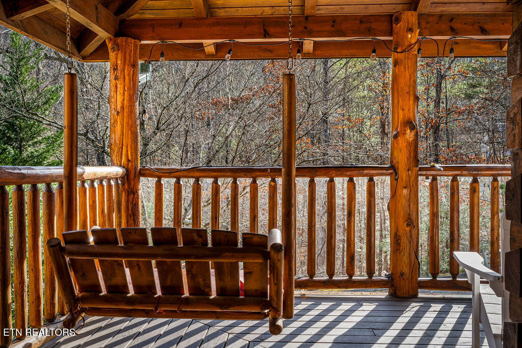 2955 Raven Fork Circle Sevierville TN 37876