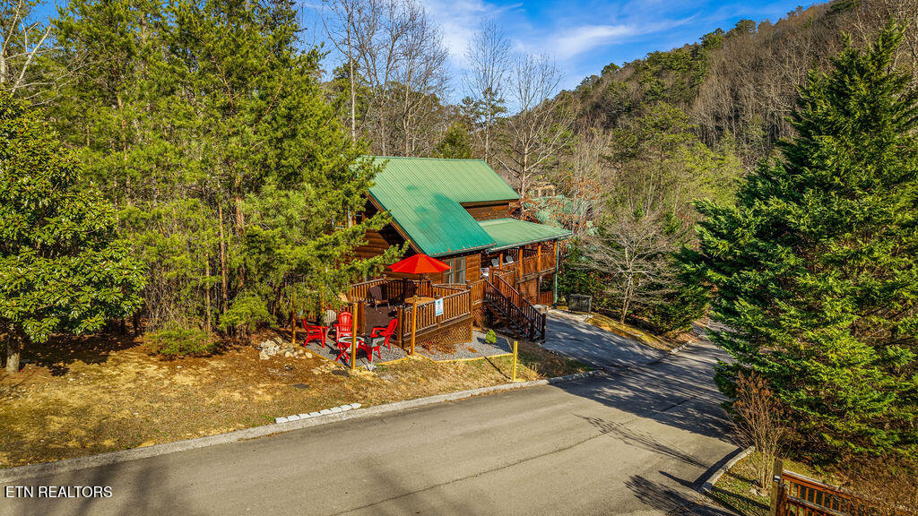 2955 Raven Fork Circle Sevierville TN 37876