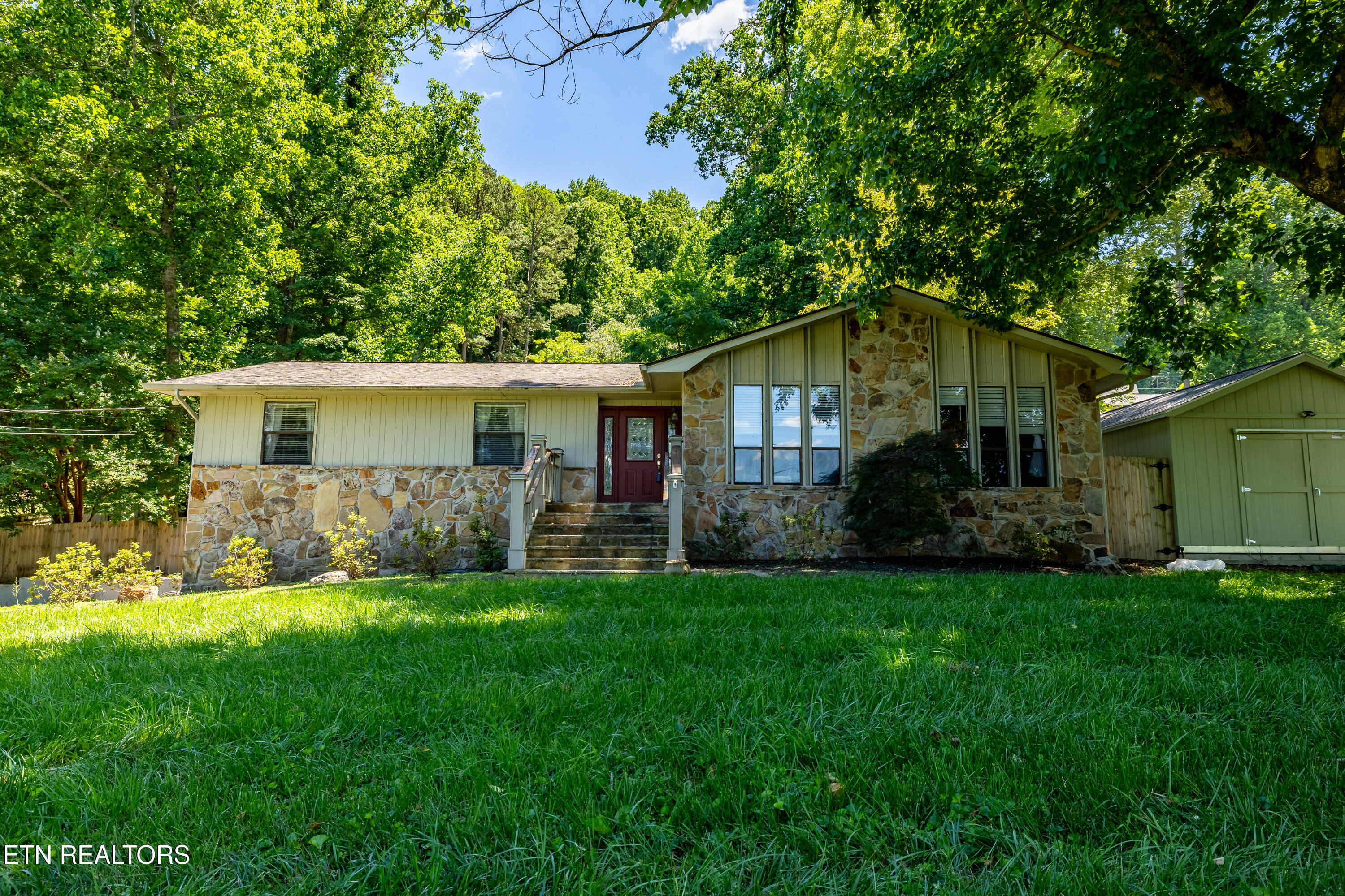 6704 Ottari Drive Knoxville TN 37918