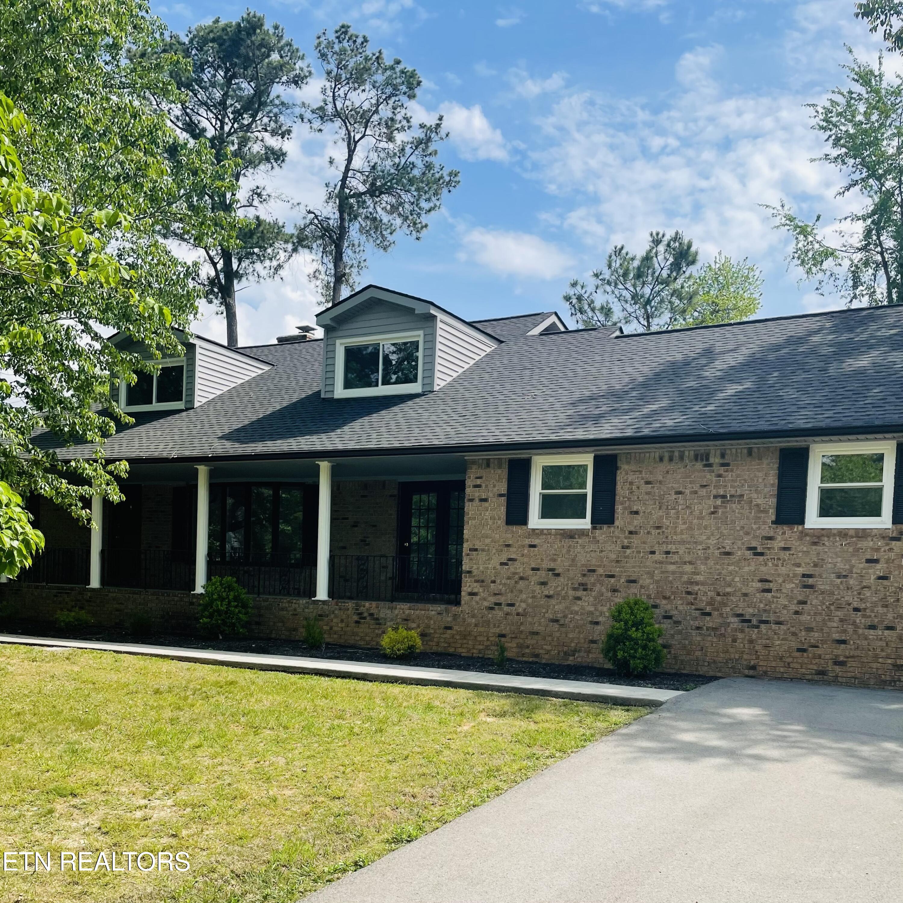 2158 Williamsburg Circle Cookeville TN 38506