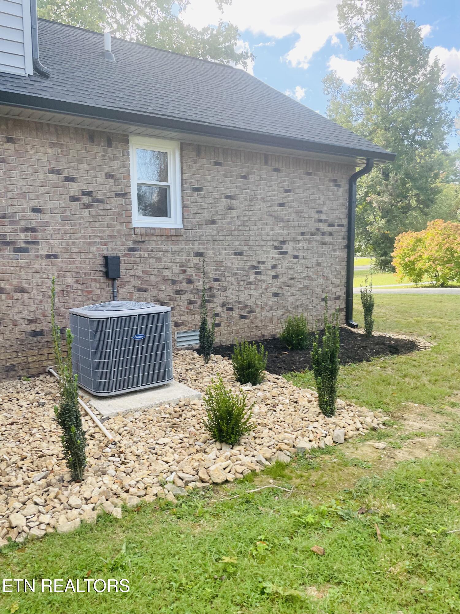 2158 Williamsburg Circle Cookeville TN 38506