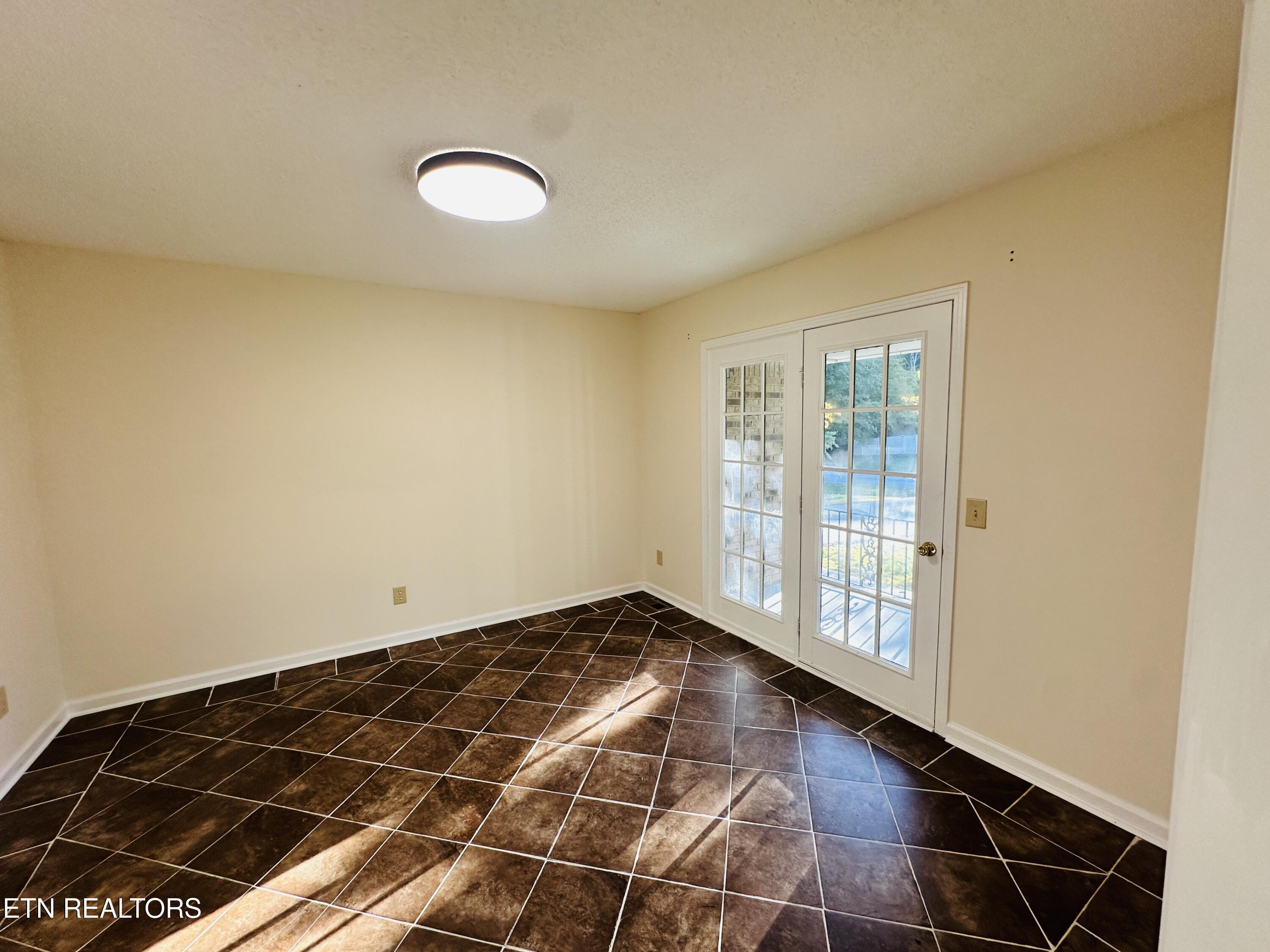 2158 Williamsburg Circle Cookeville TN 38506
