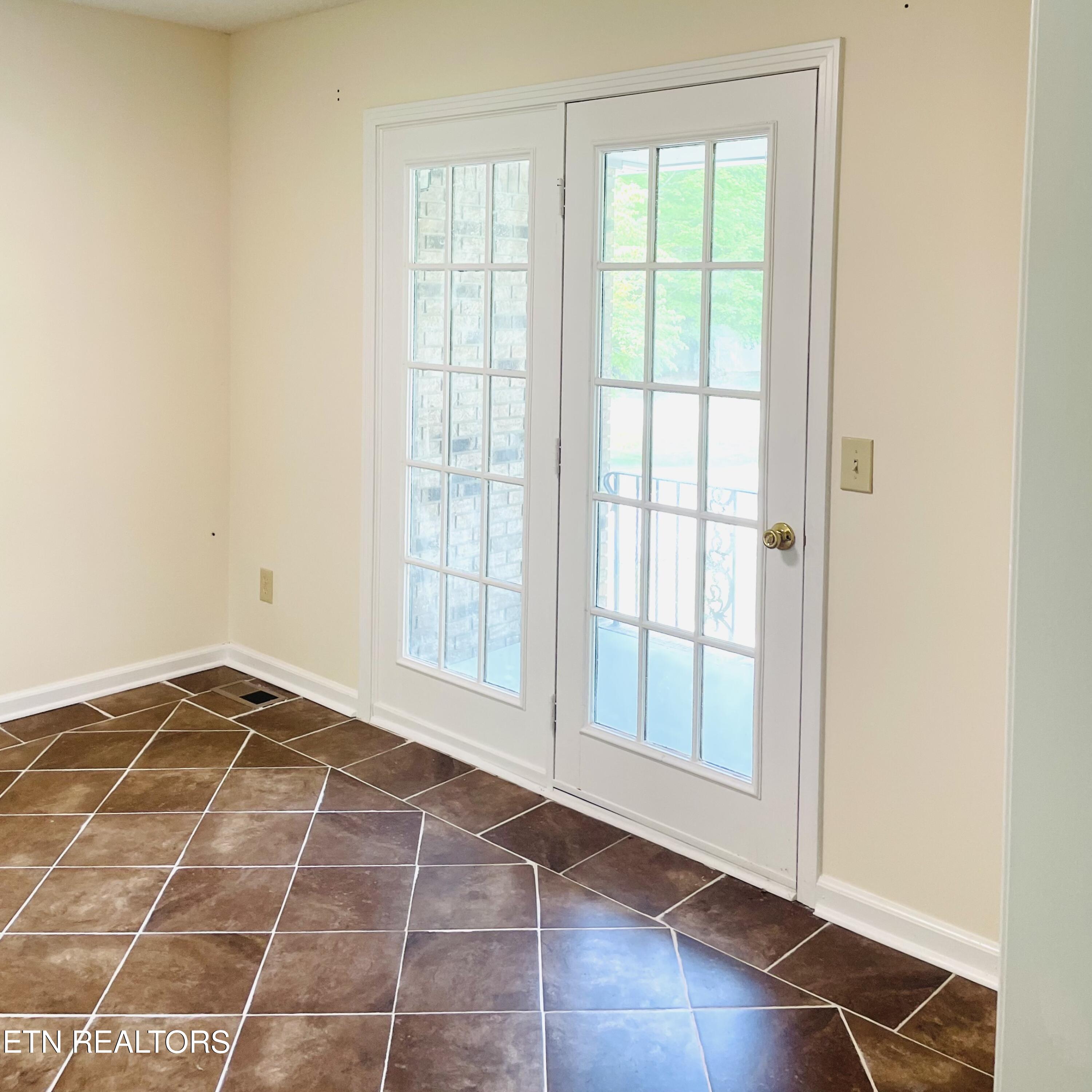 2158 Williamsburg Circle Cookeville TN 38506