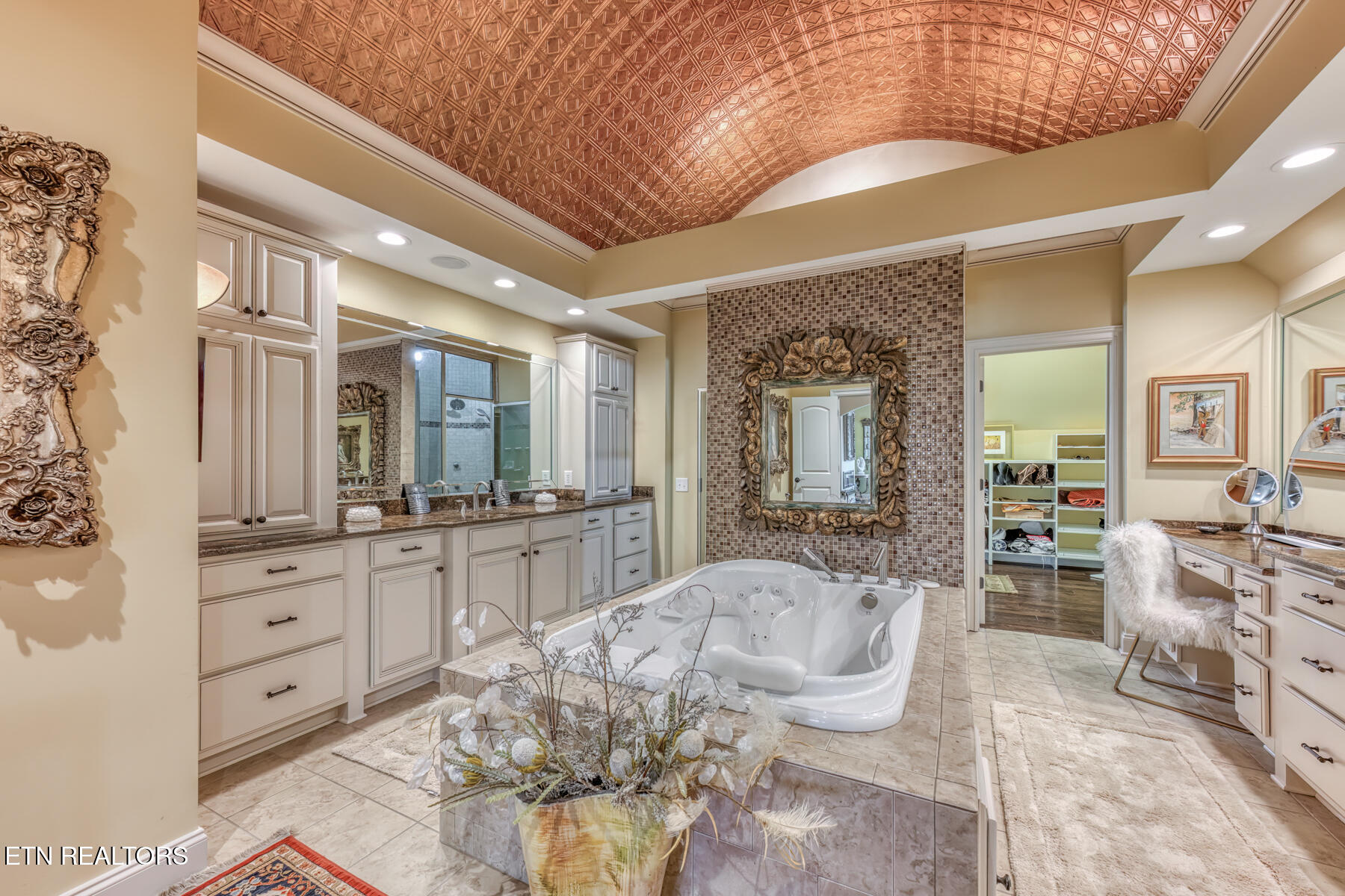 1128 Mountain Vista Pvt Drive Bristol TN 37620