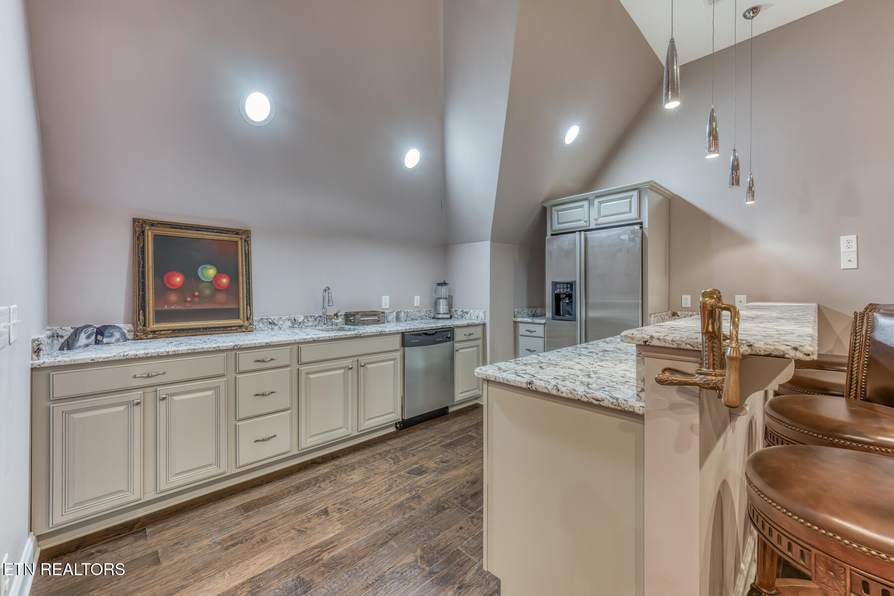 1128 Mountain Vista Pvt Drive Bristol TN 37620