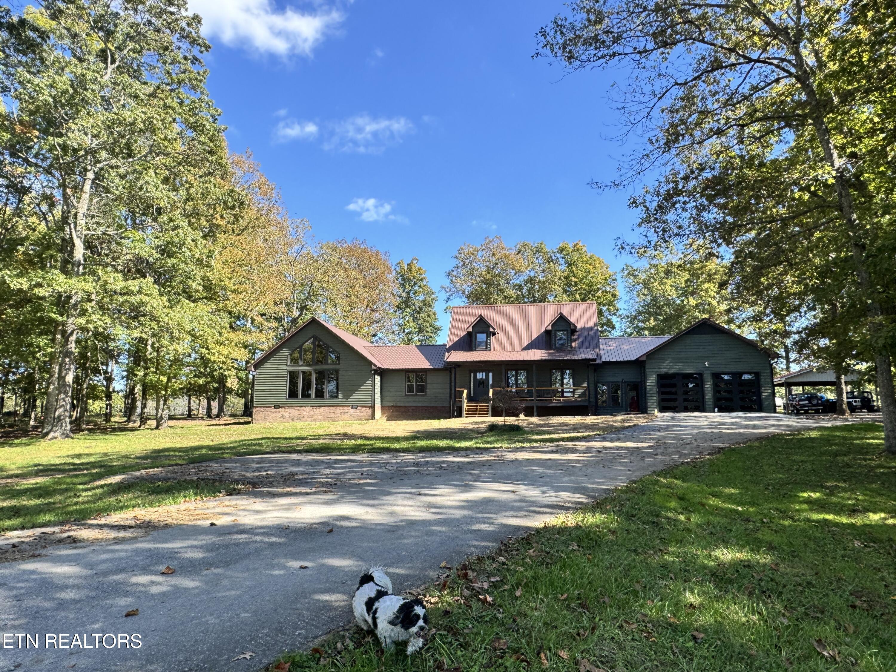 5519 S York Highway Grimsley TN 38565