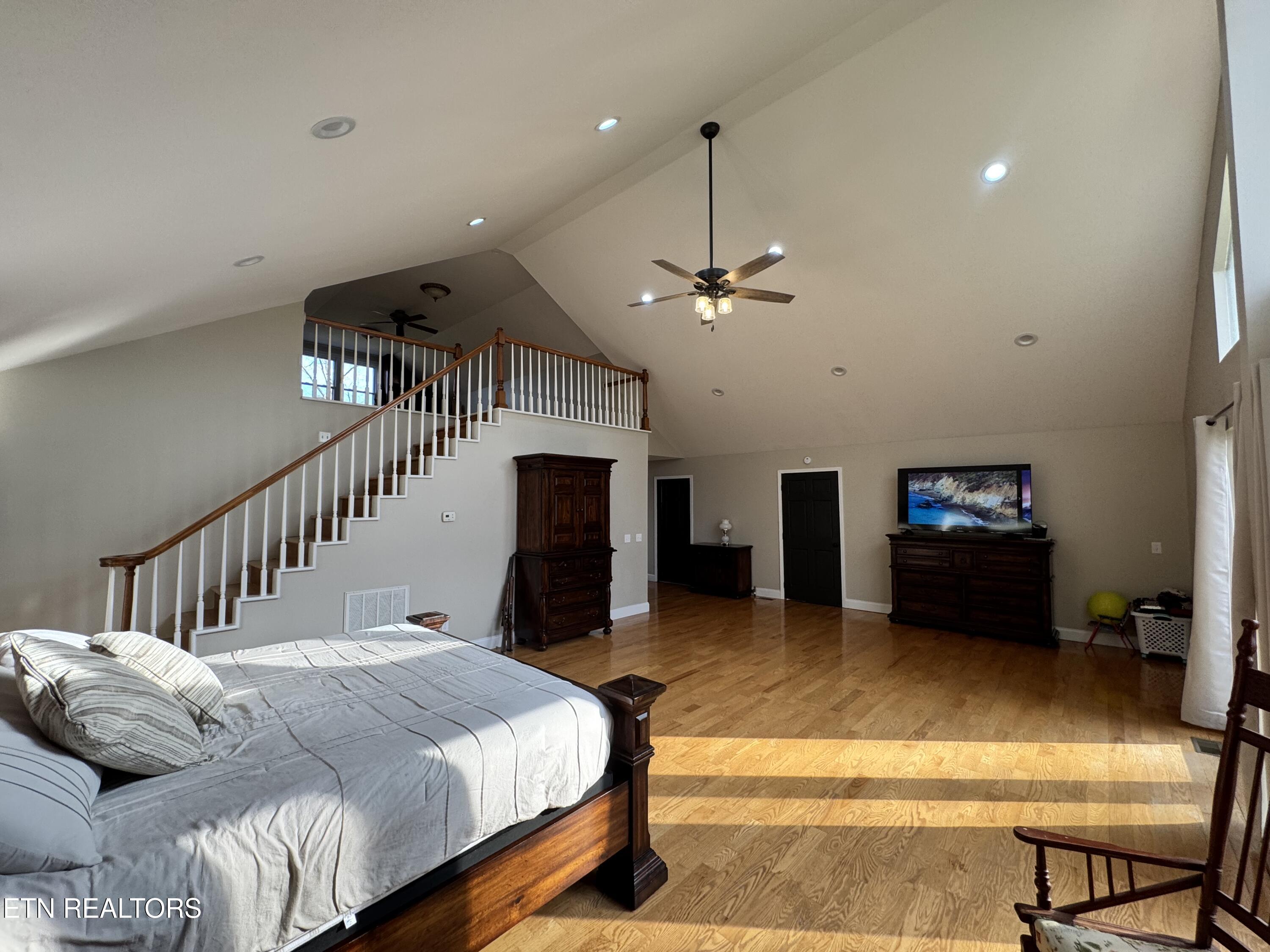 5519 S York Highway Grimsley TN 38565