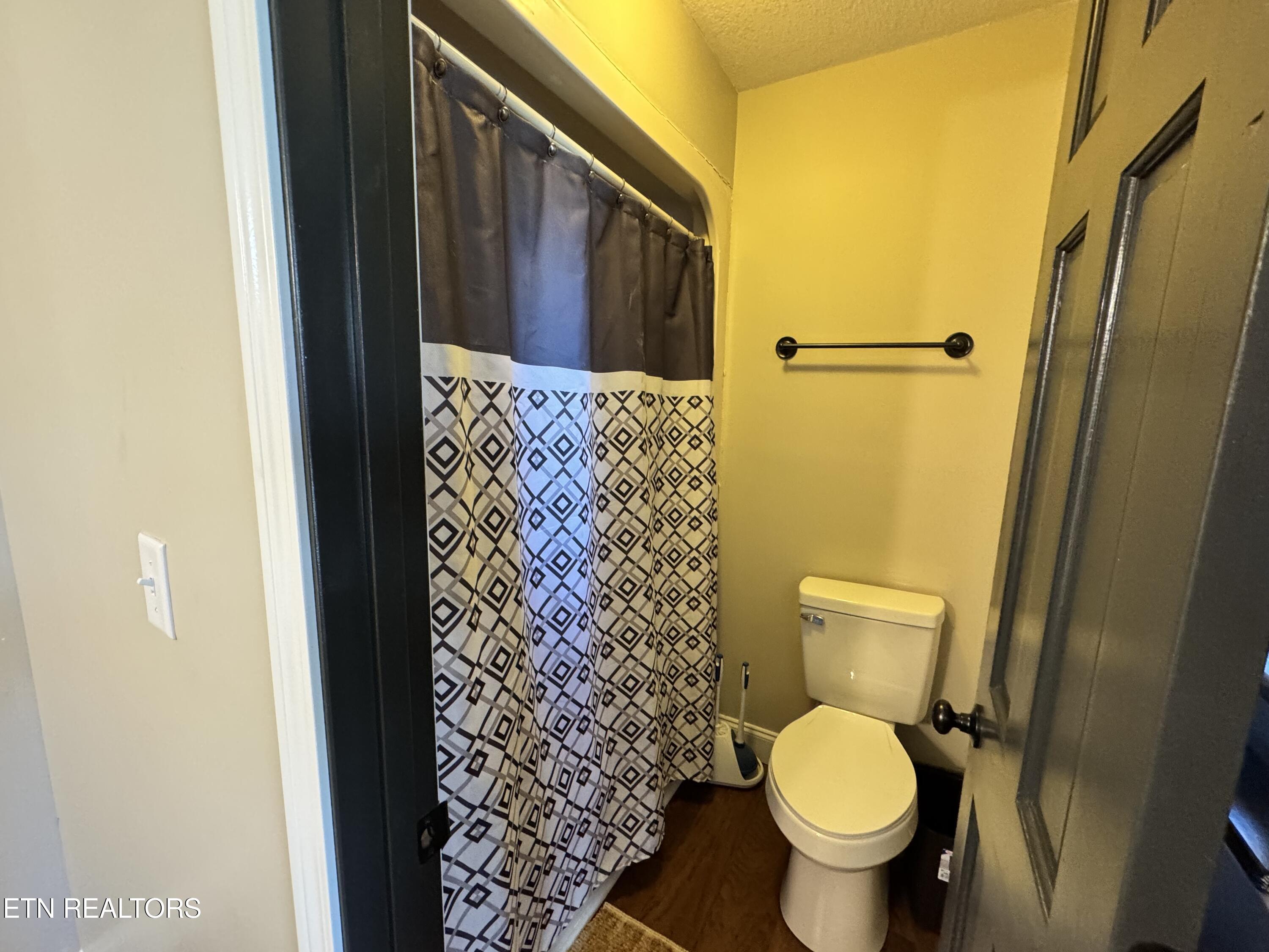 5519 S York Highway Grimsley TN 38565