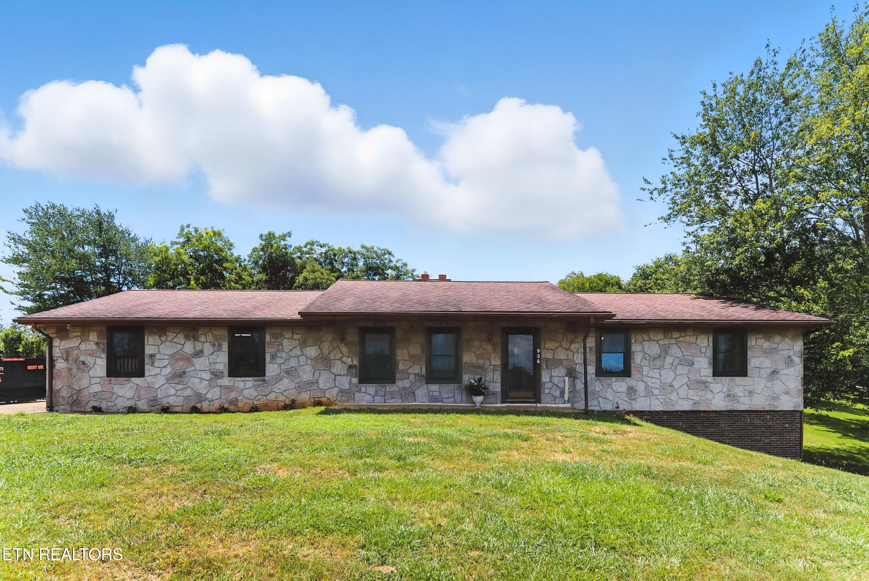 926 Weaver Hill Drive Maryville TN 37803
