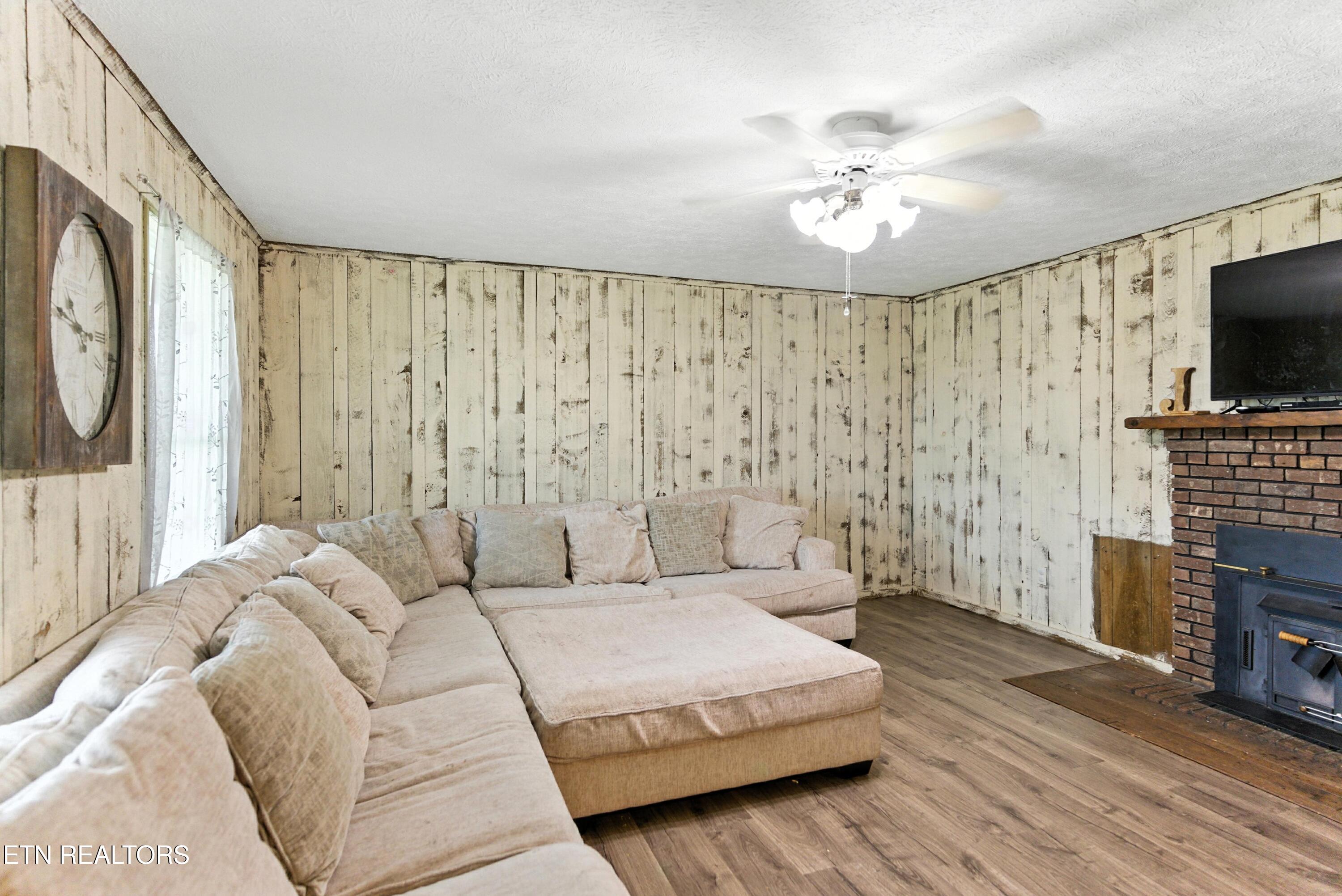 926 Weaver Hill Drive Maryville TN 37803
