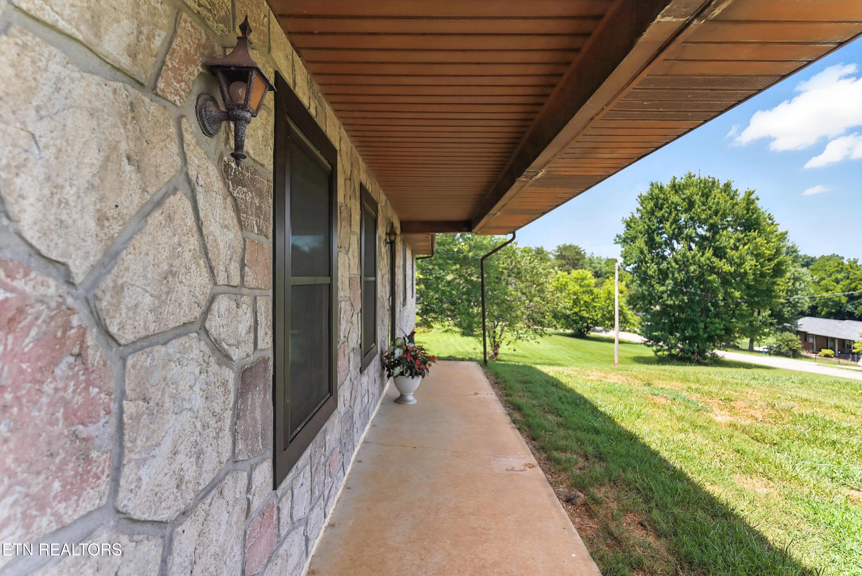 926 Weaver Hill Drive Maryville TN 37803