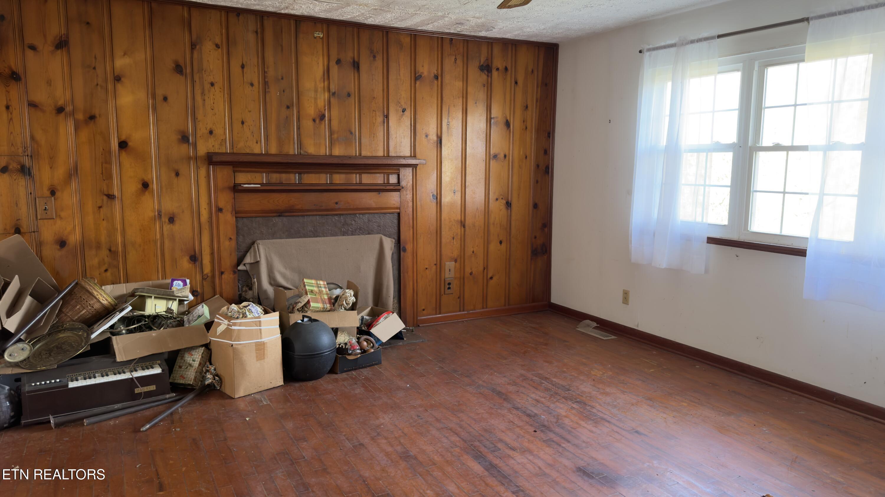 577 Blizzard Mines Road Harriman TN 37748