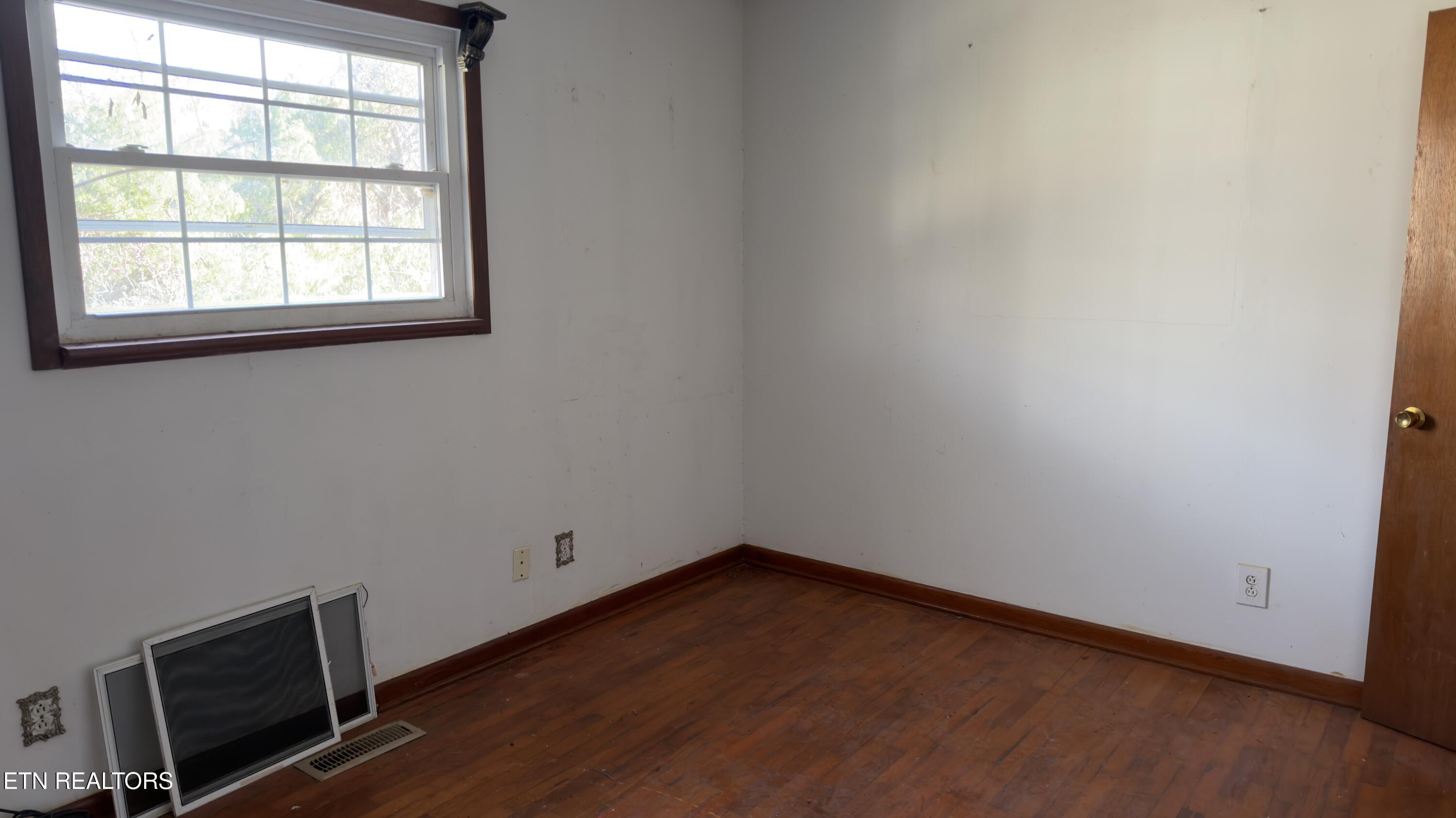 577 Blizzard Mines Road Harriman TN 37748