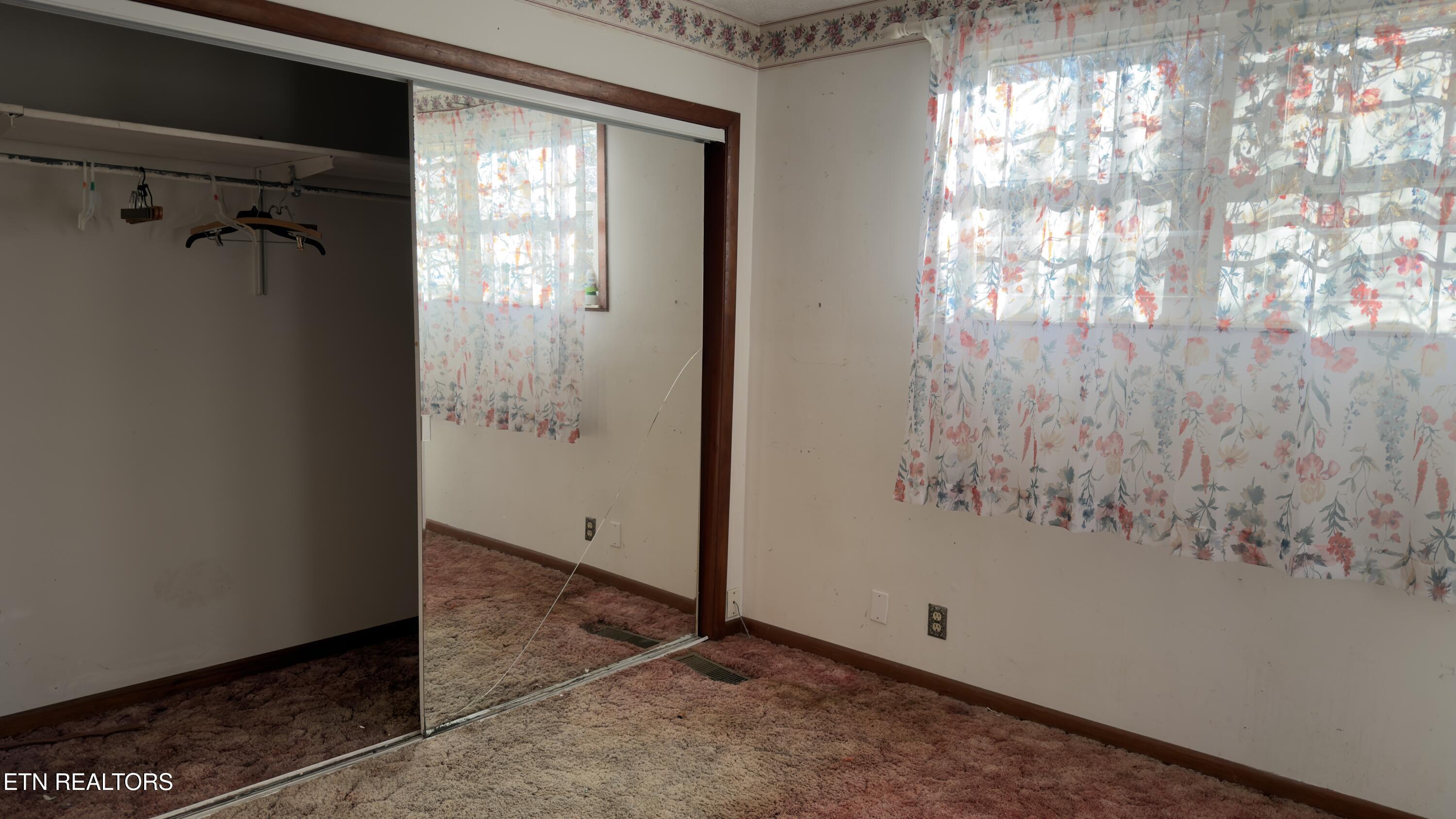 577 Blizzard Mines Road Harriman TN 37748